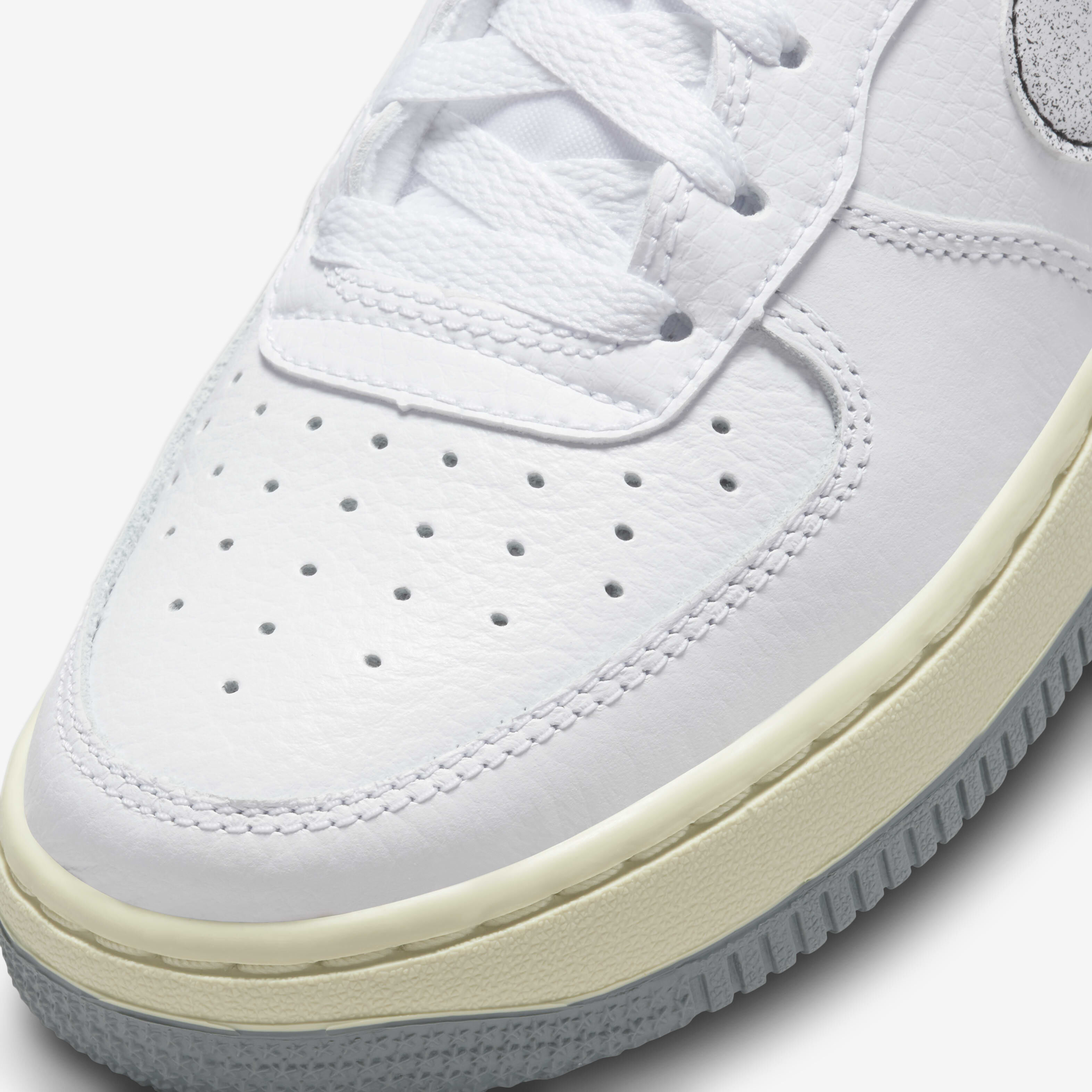 Nike Air Force 1 LV8 3 image number 6