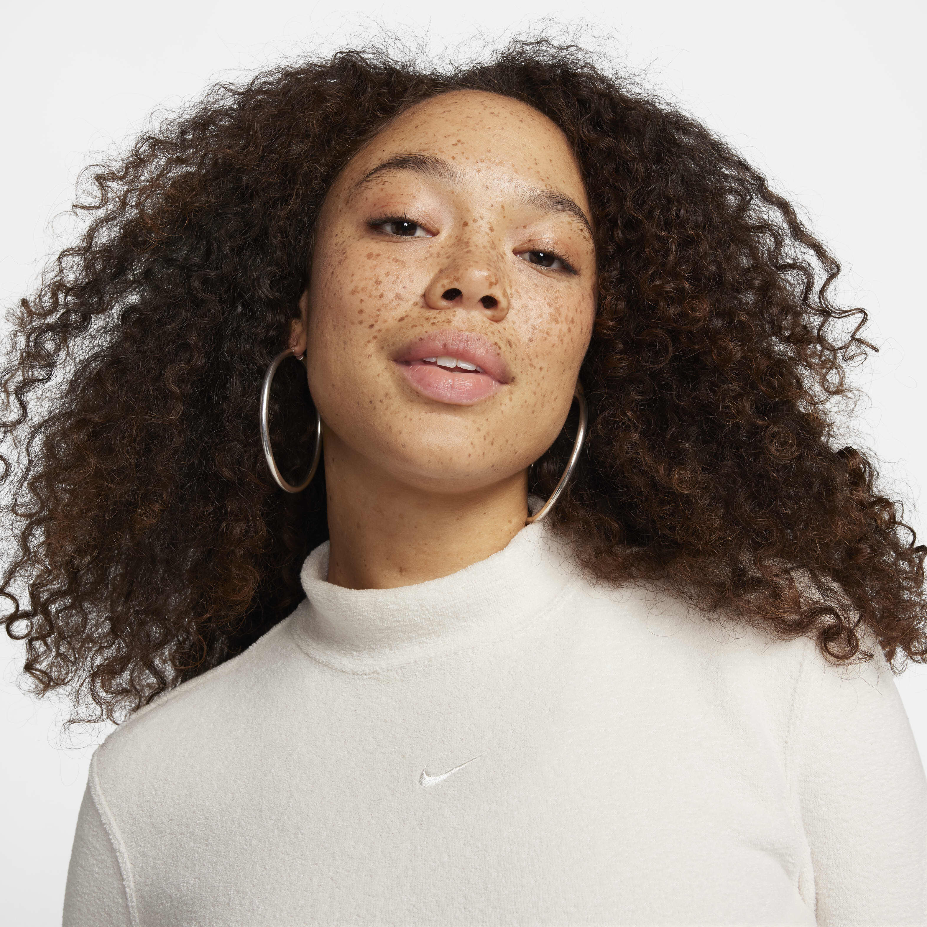 Nike Sportswear Phoenix Plush image number 2