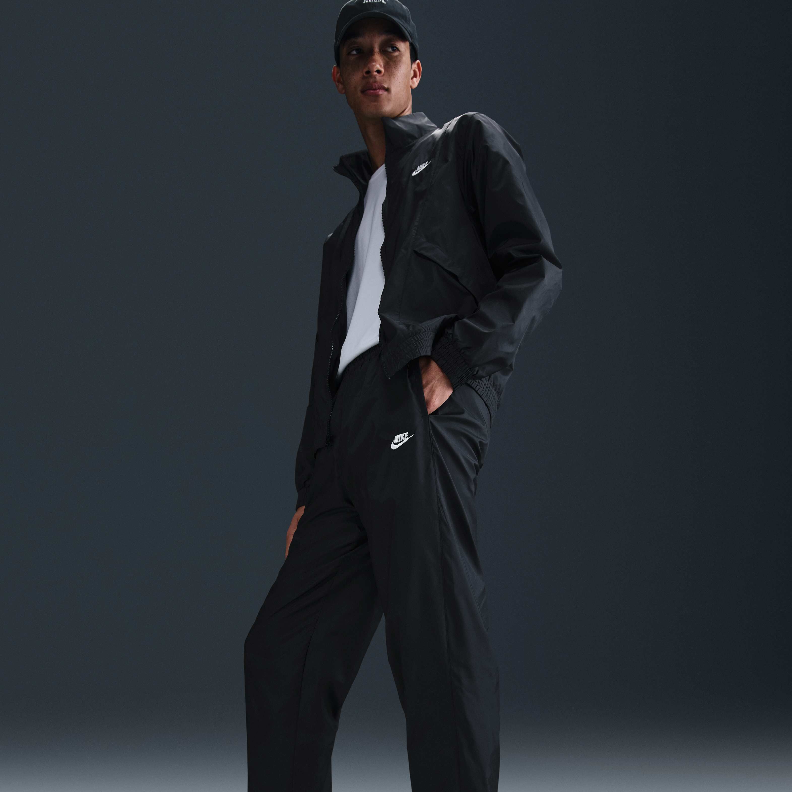 نايكي كلوب image number 3