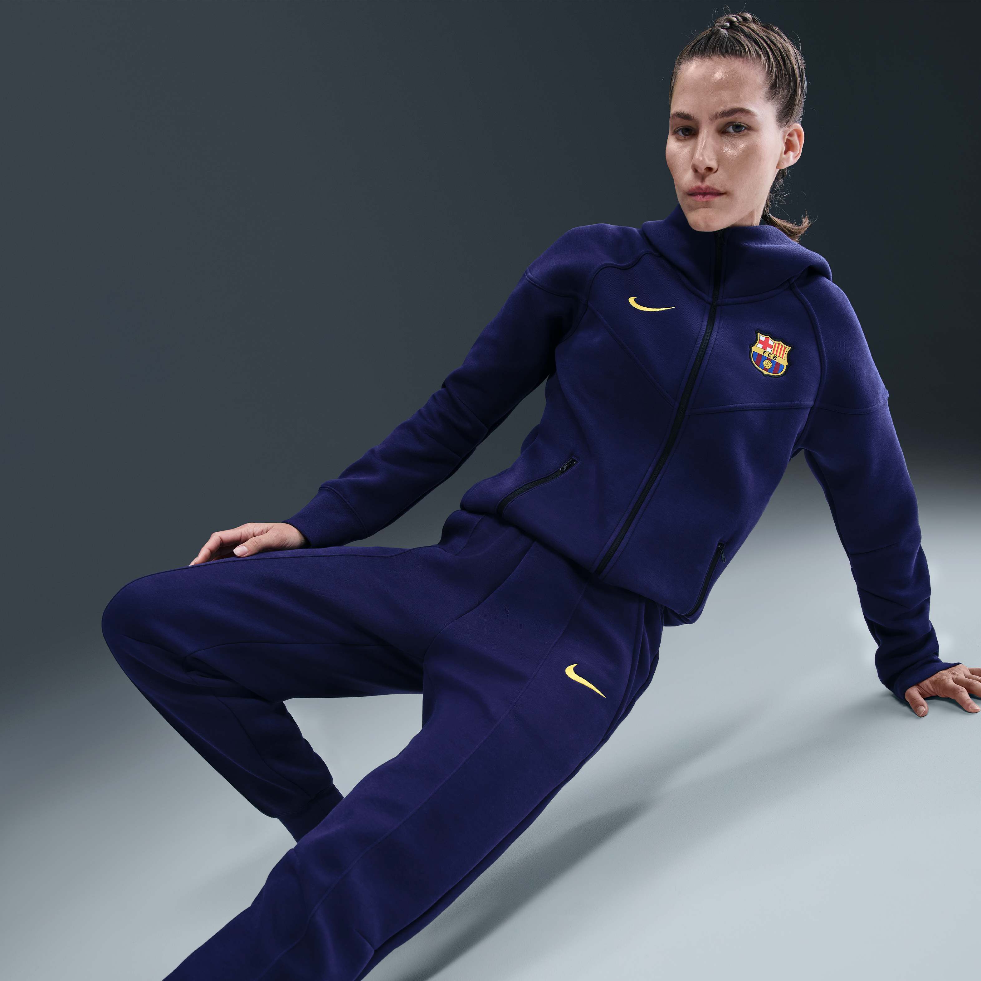 Buy F.C. Barcelona Tech Women's Nike Football Fleece Mid-Rise