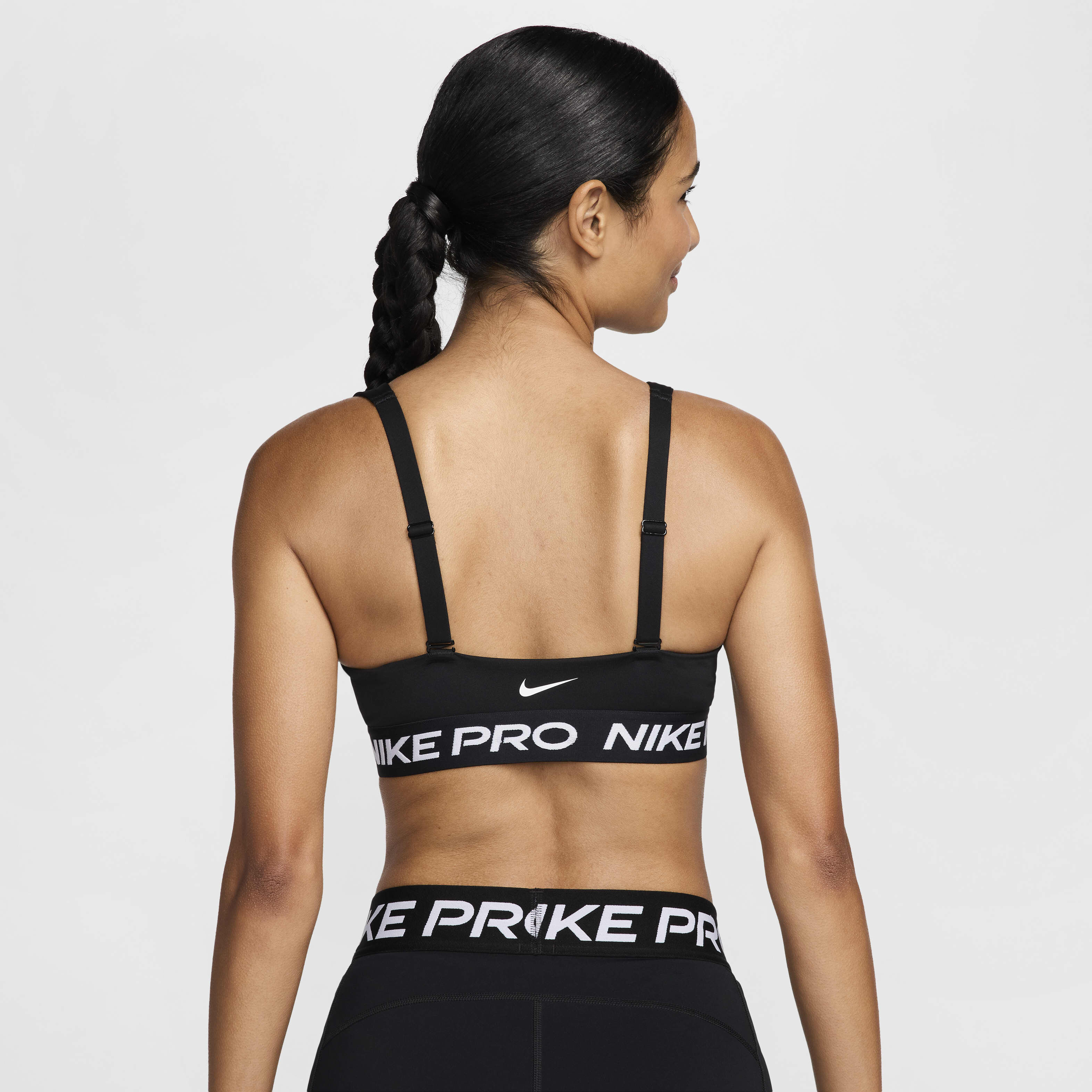 Nike pro indy sports bra hot sale