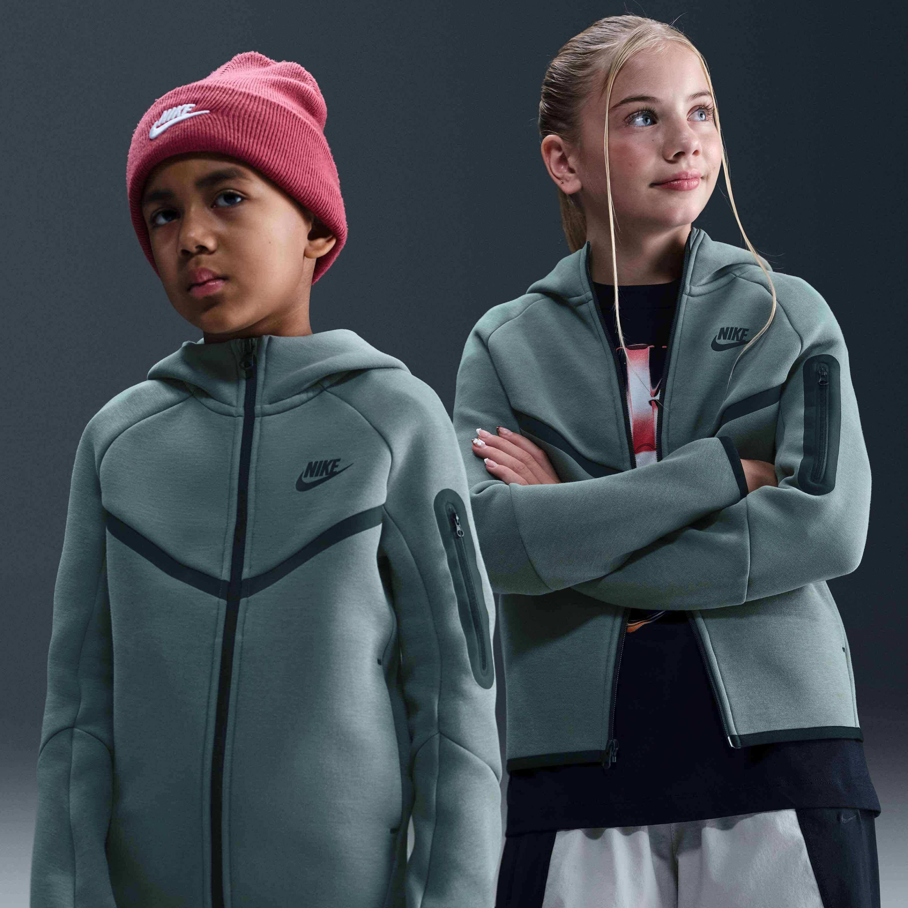 Nike Sportswear Tech Fleece image number 0