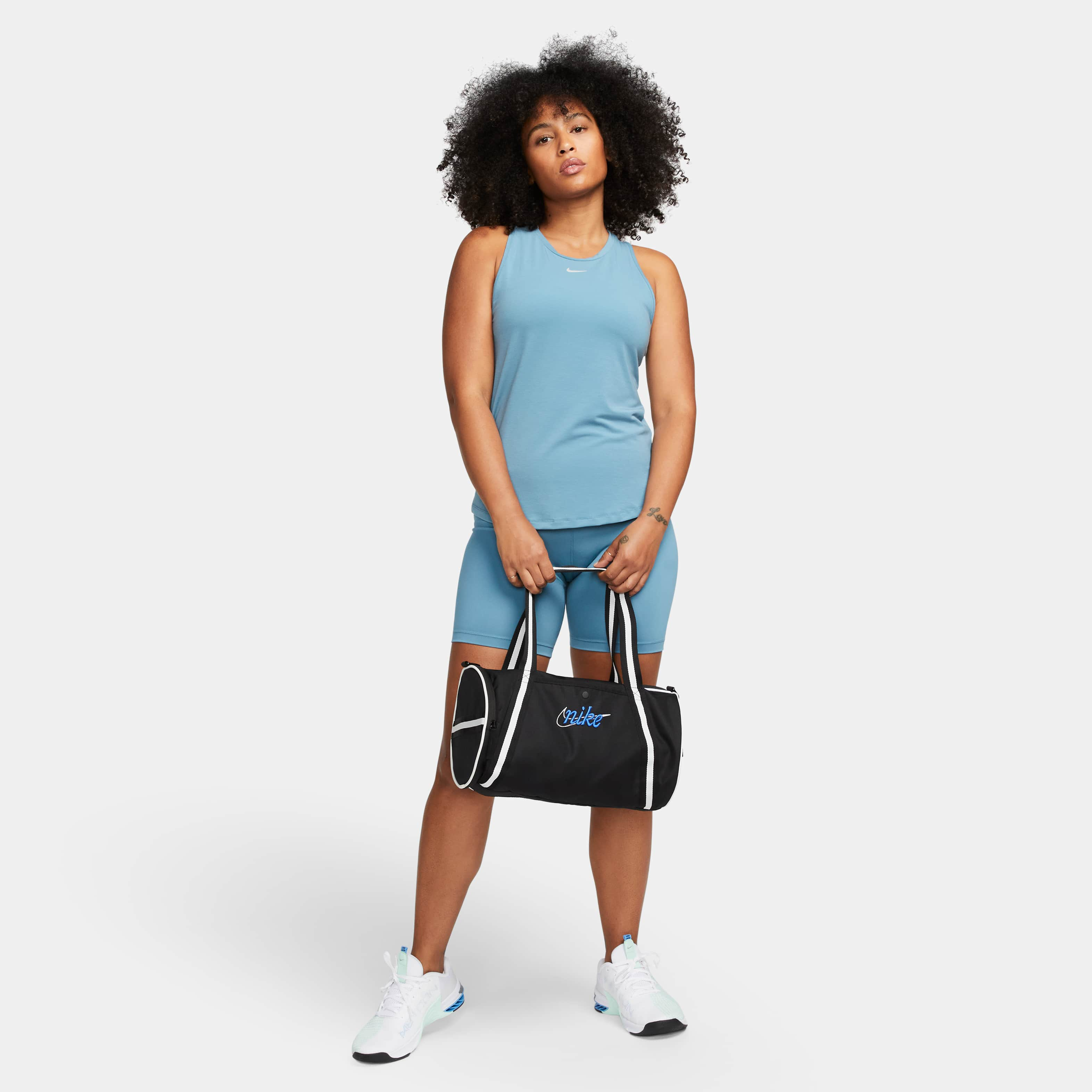 Nike Heritage image number 11