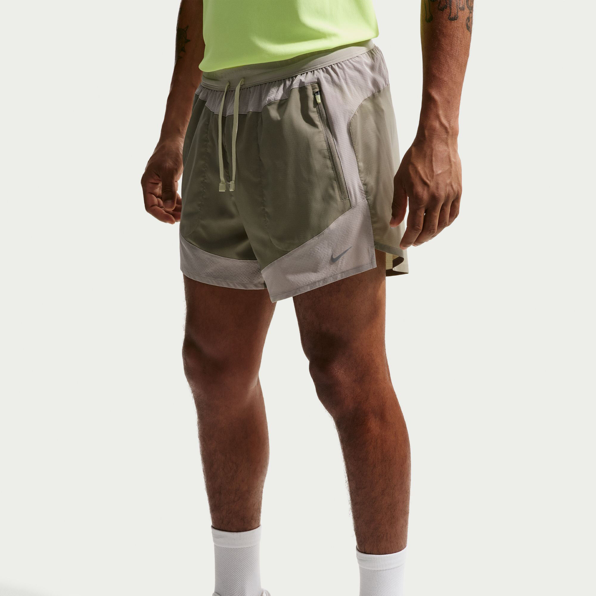 نايكي سترايد image number 2