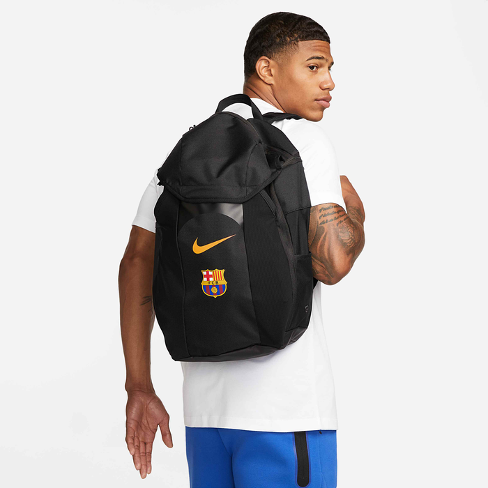 Buy F.C. Barcelona Academy Football Backpack (30L) - Black/Black/Amarillo @ Nike Saudi Buy F.C. Barcelona Academy Football Backpack (30L) - Black/Black/Amarillo @ Nike Saudi