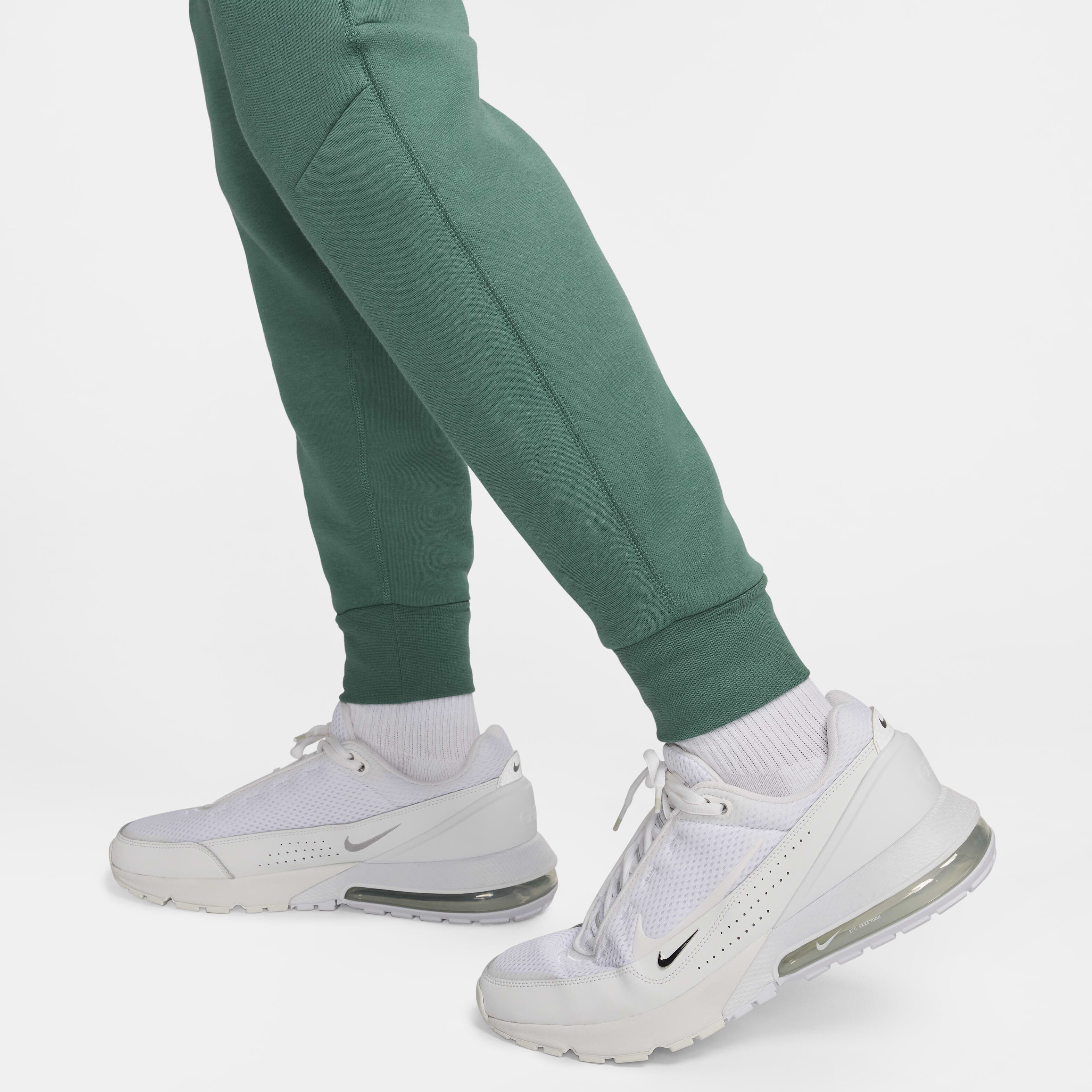 Nike Sportswear Tech Fleece image number 7