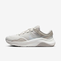 Nike Legend Essential 3 Next Nature