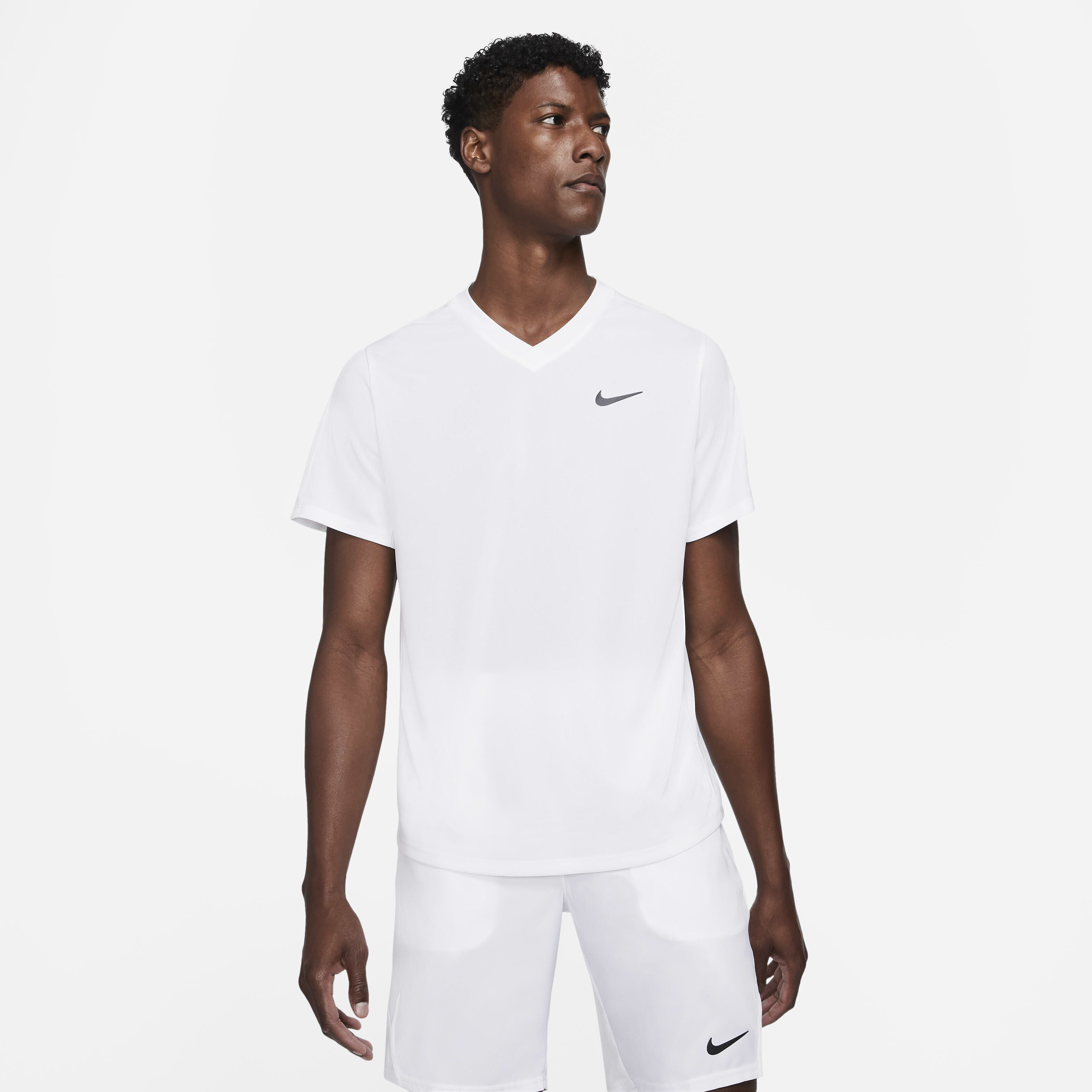 NikeCourt Dri-FIT Victory image number 0