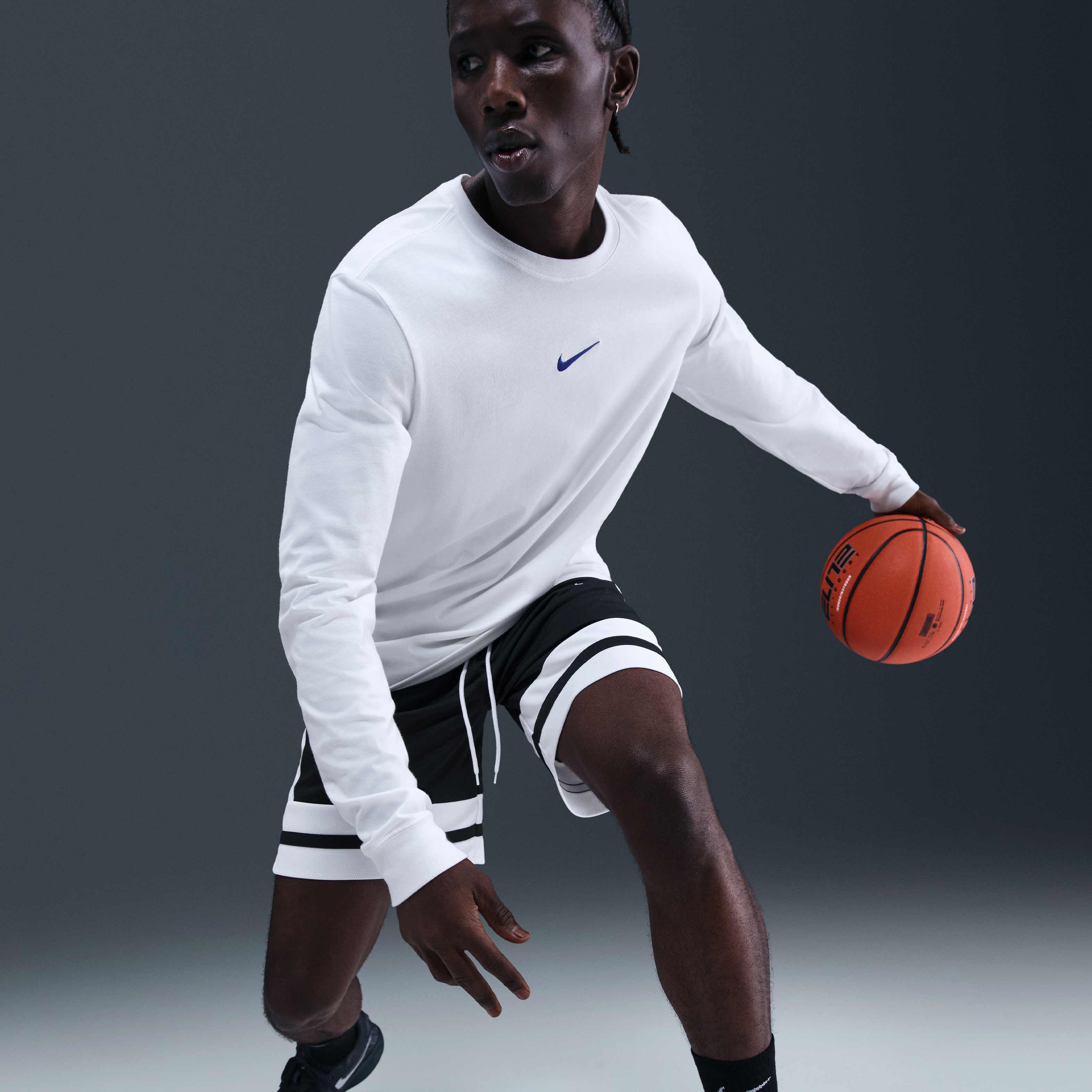 Nike image number 4