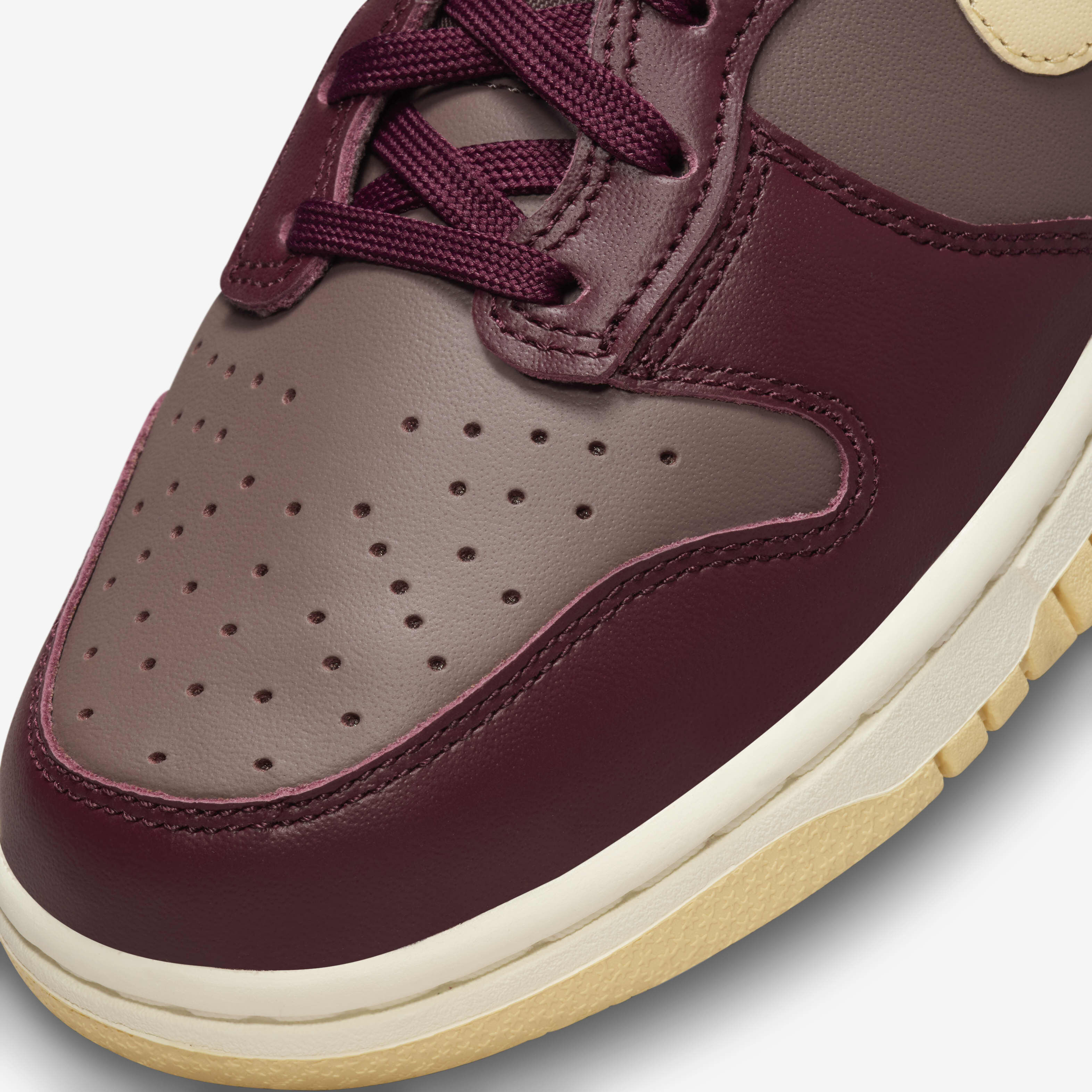 Nike Dunk High image number 6