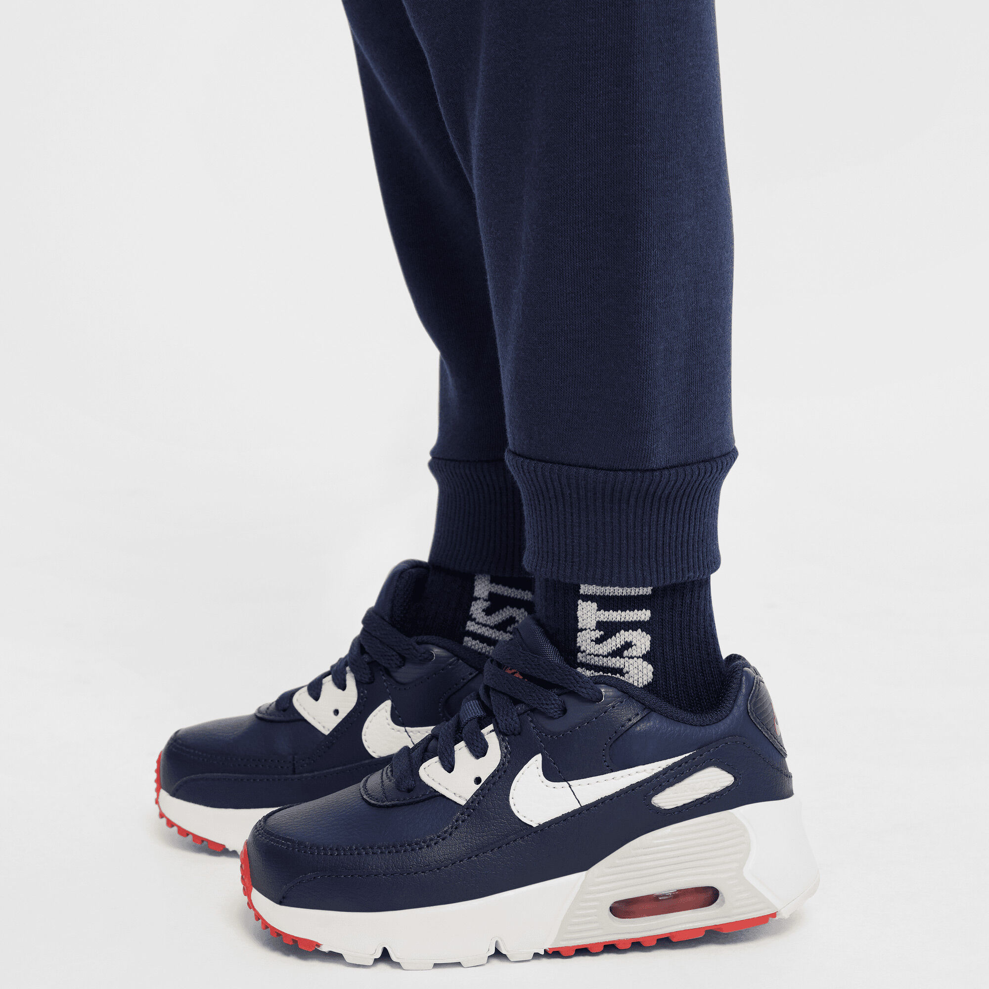 Nike Sportswear Club image number 3