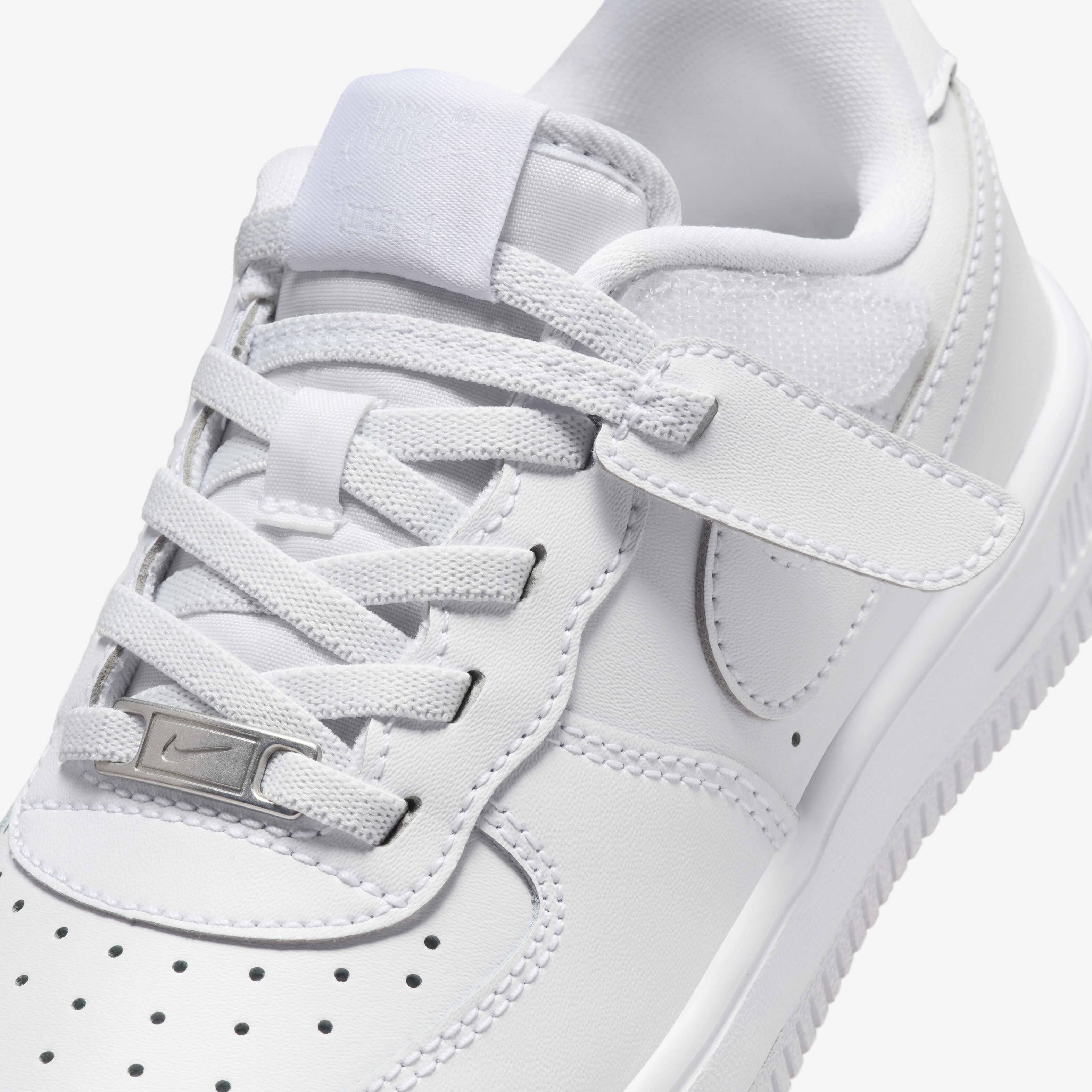 Nike air force 1 kids' shoe high top best sale