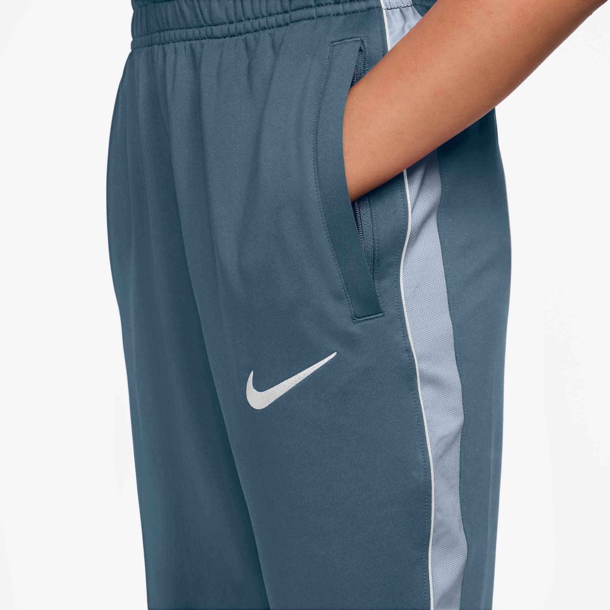 Nike Strike image number 2