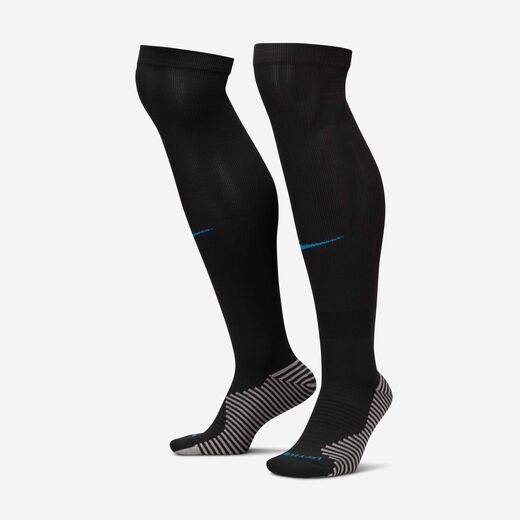 انجلترا سترايك الأساسي