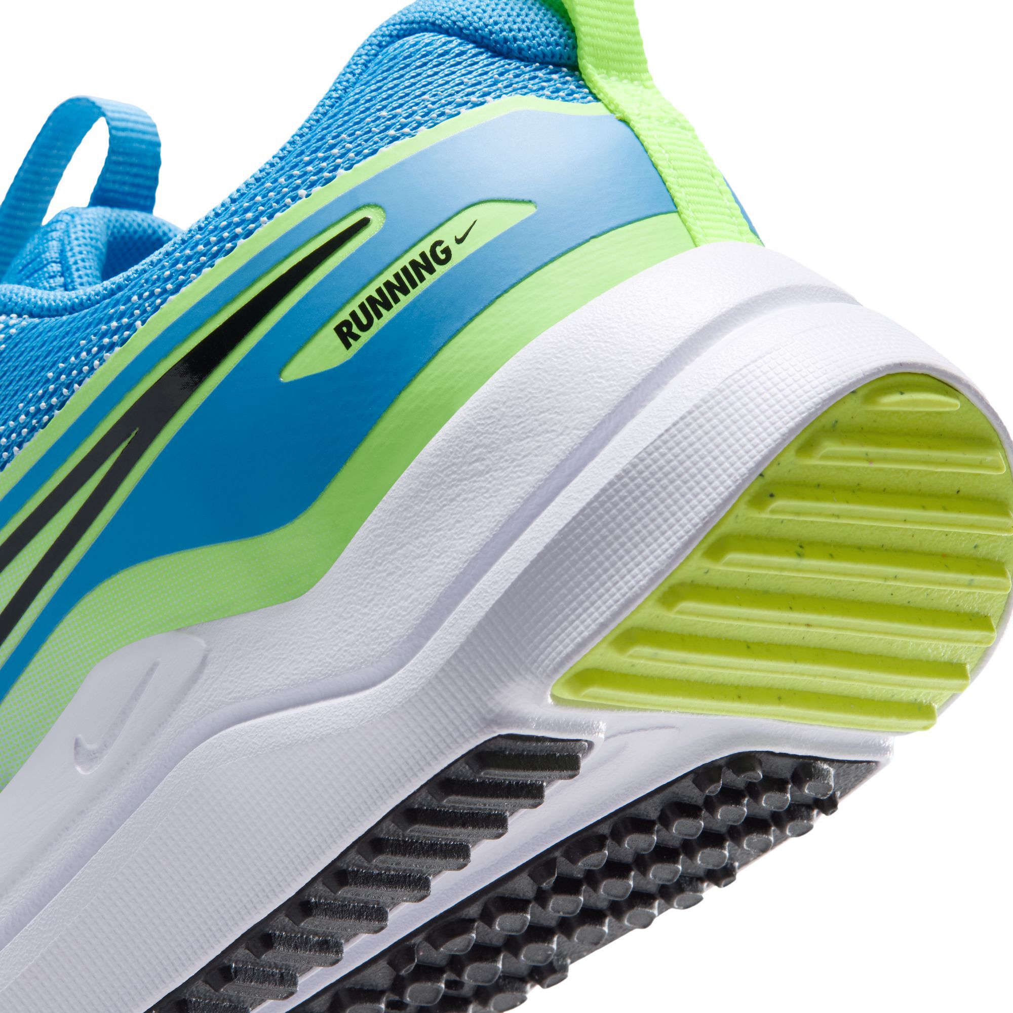 Nike Cosmic Runner image number 10