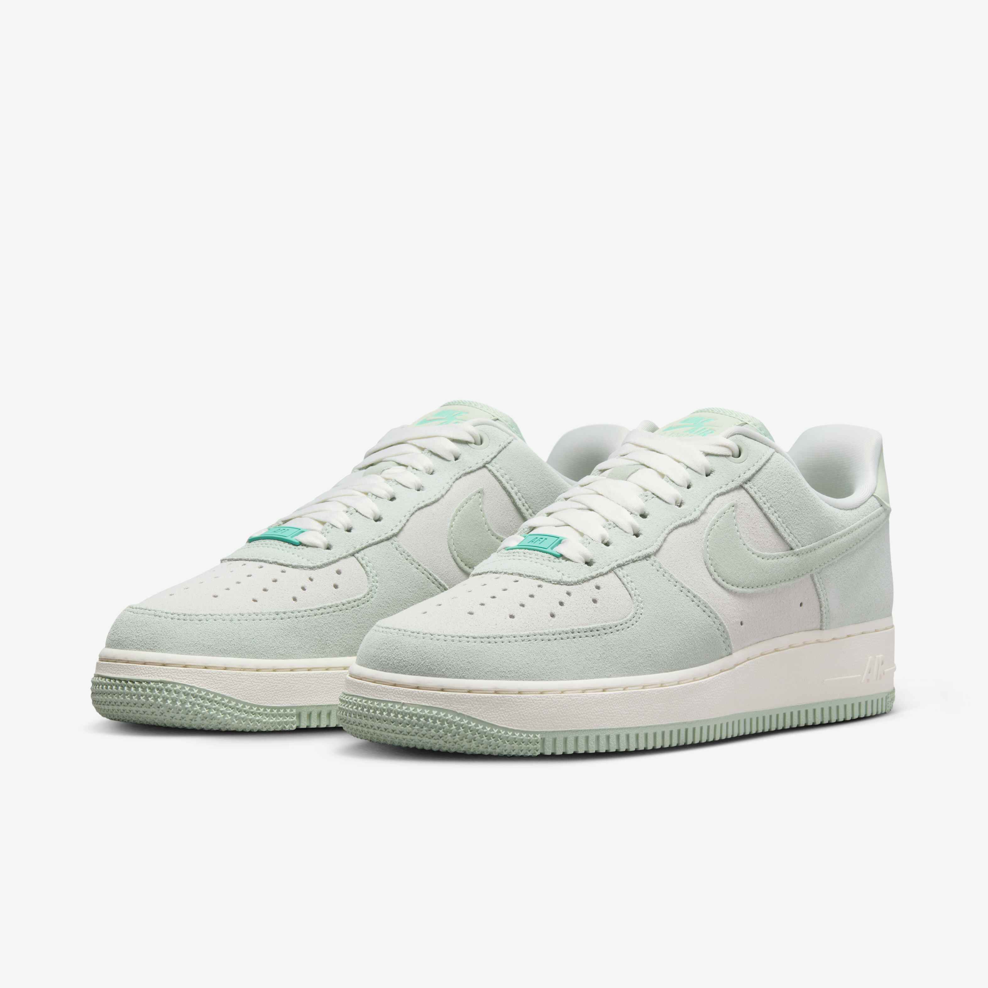 Nike Air Force 1 '07 SE image number 4
