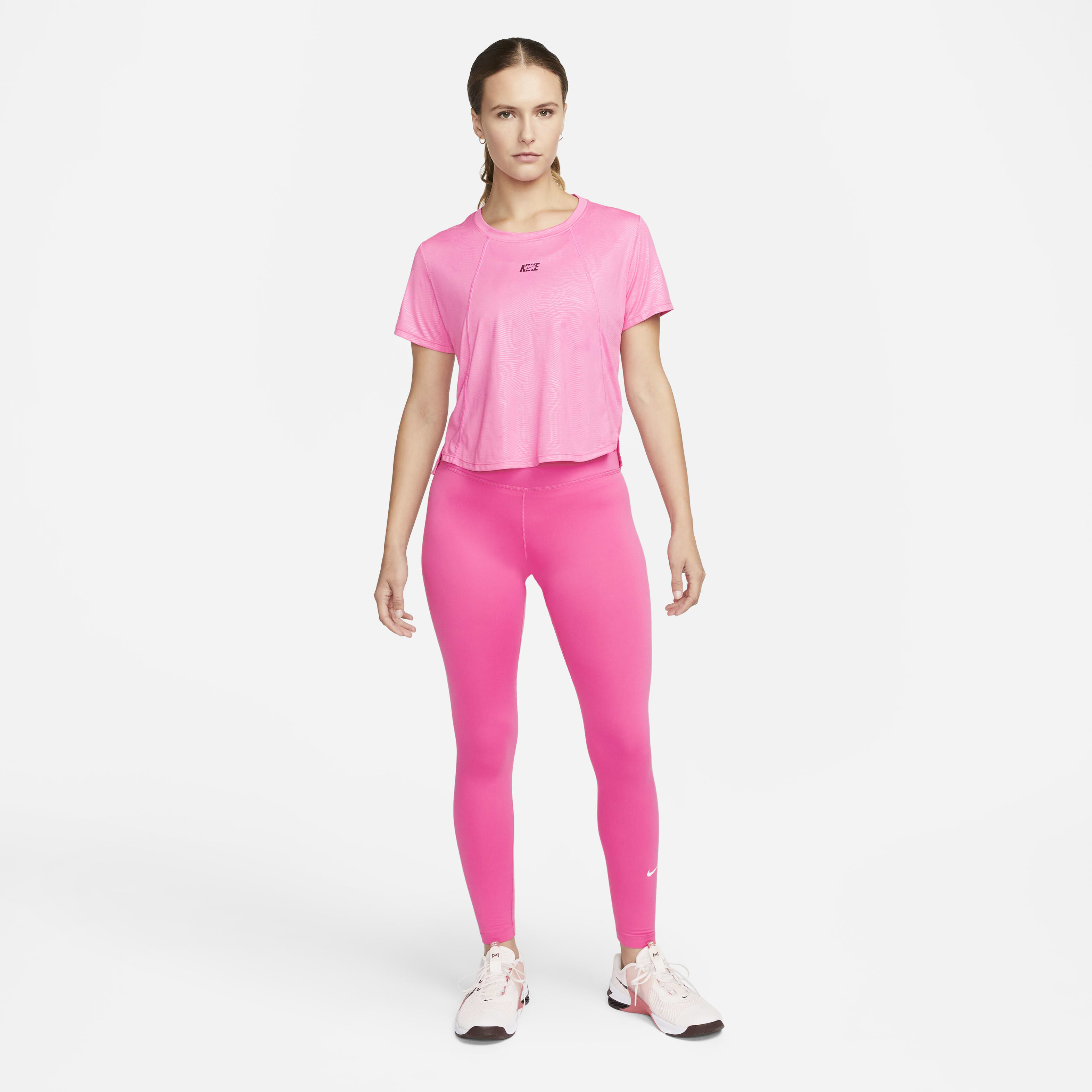 نايكي دراي-فت ون ايكون كلاش image number 4