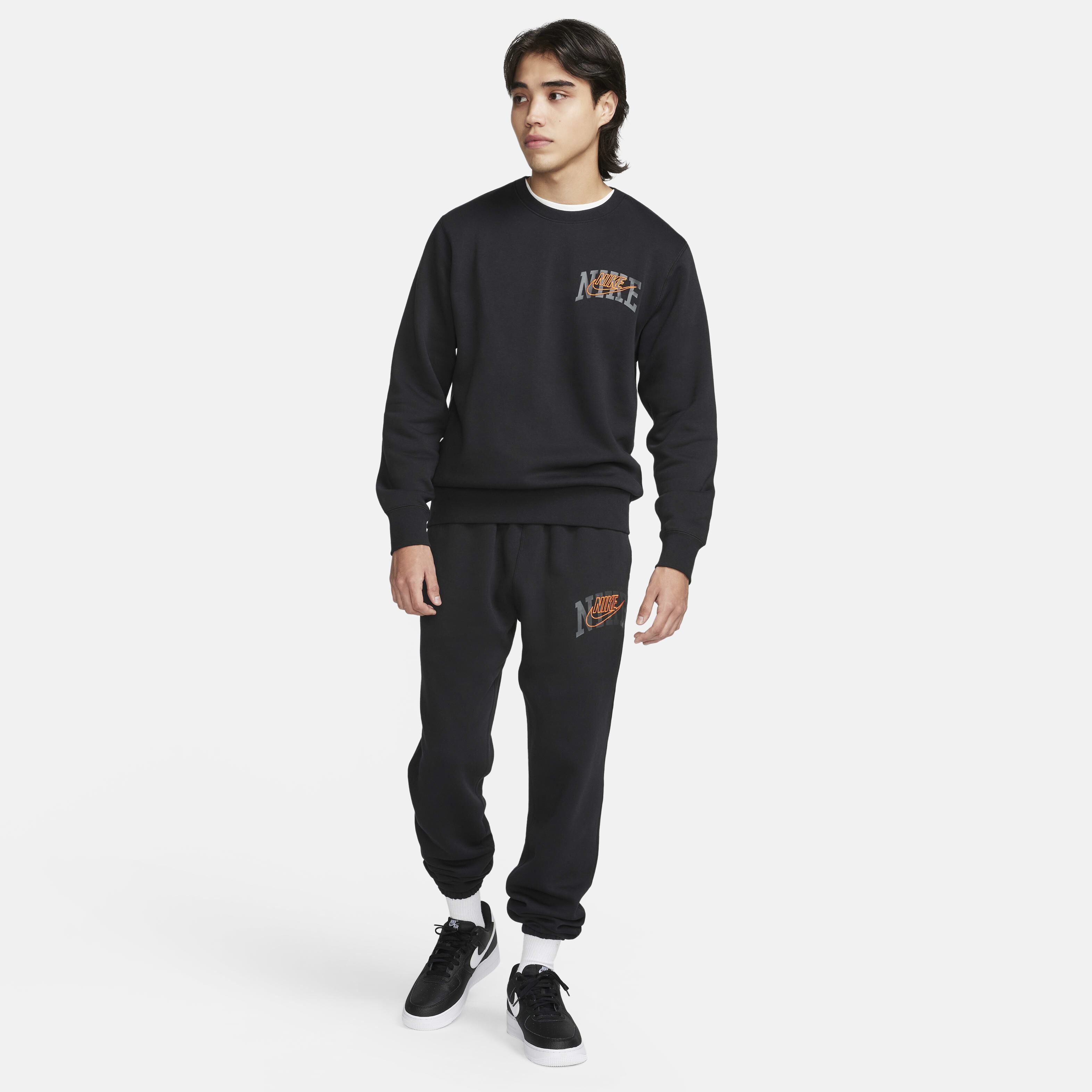 Buy Nike Club Fleece Men s Long Sleeve Crew Neck Sweatshirt Nike Saudi Official