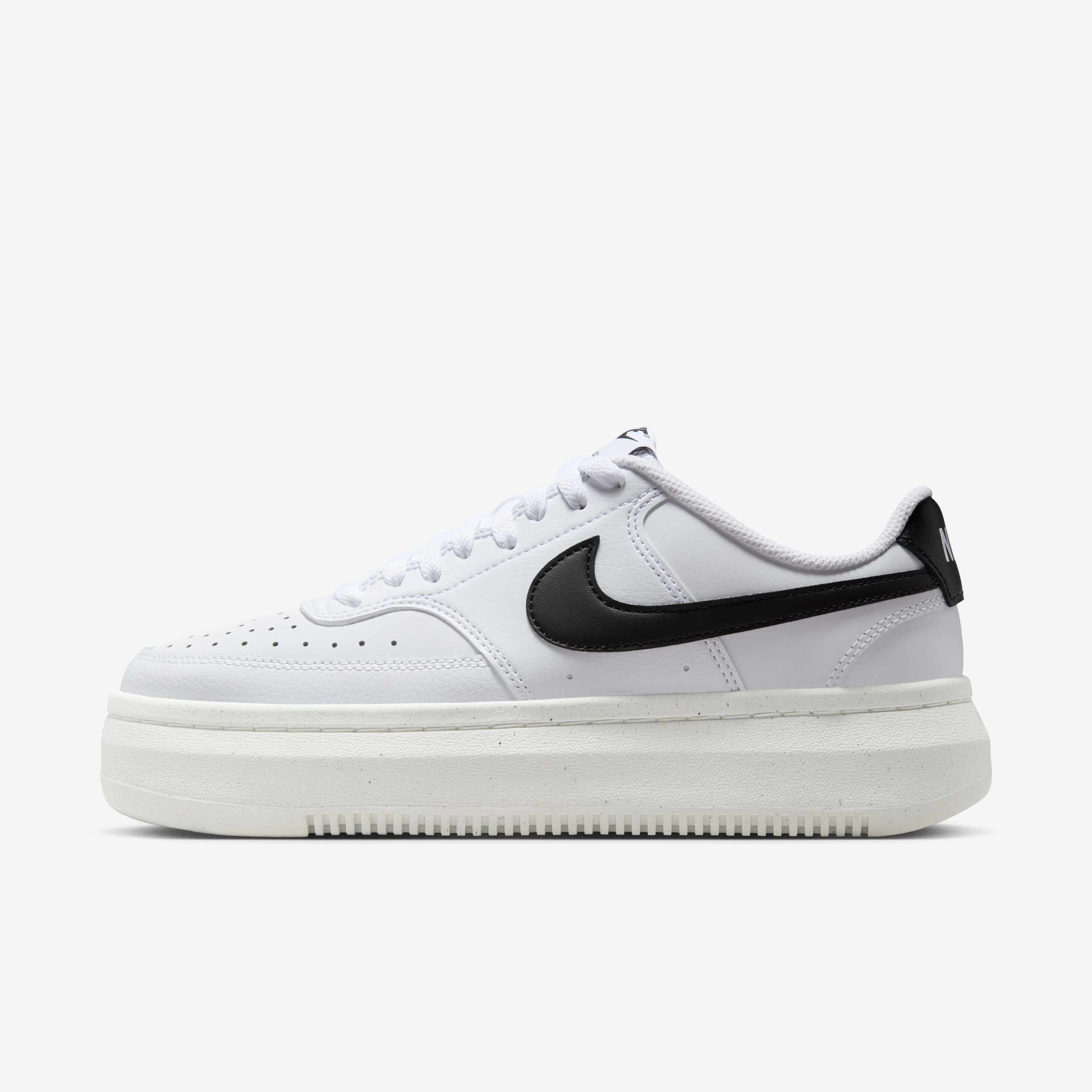 womens white nike with black swoosh