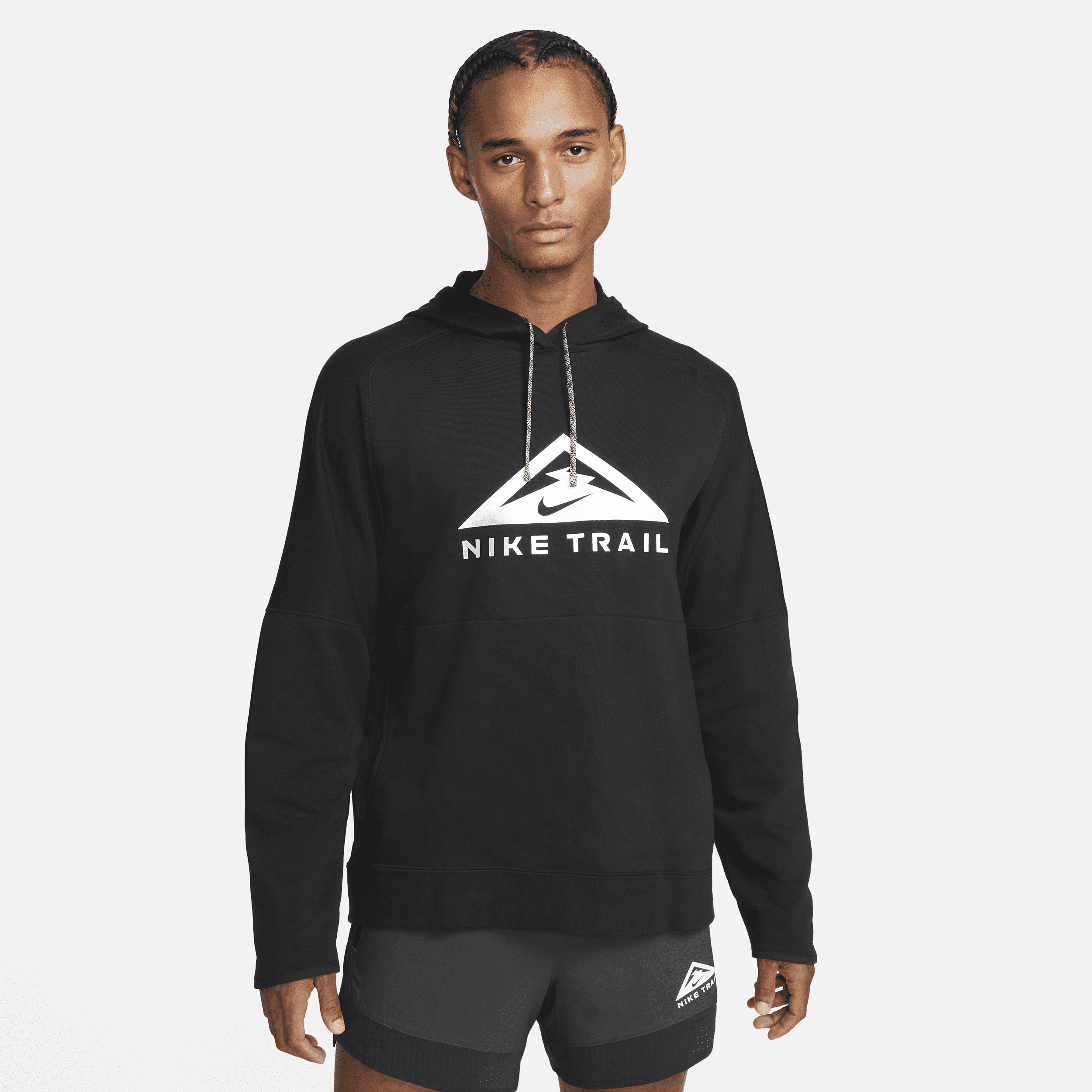 Nike trail apparel 2025