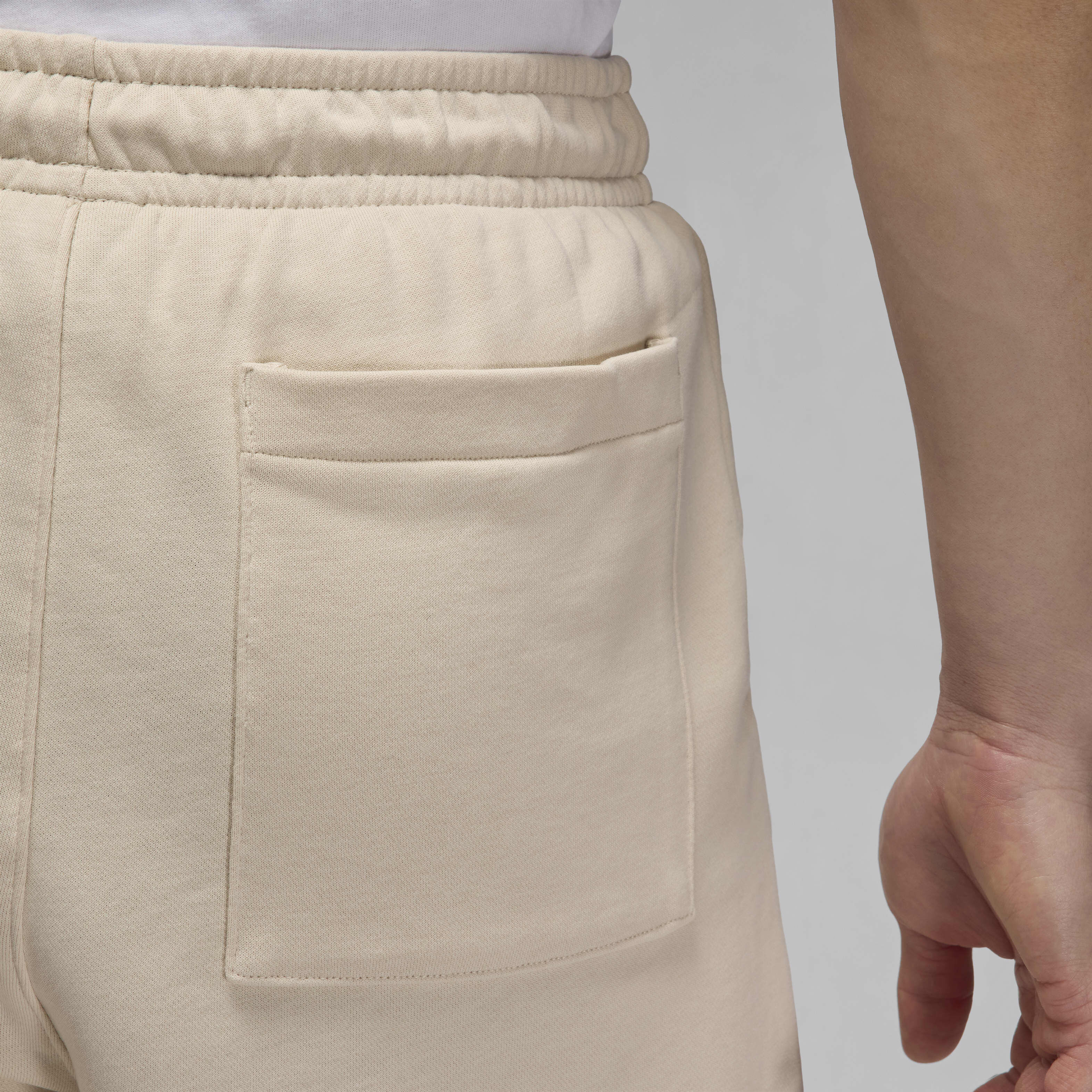 Jordan Essentials image number 4