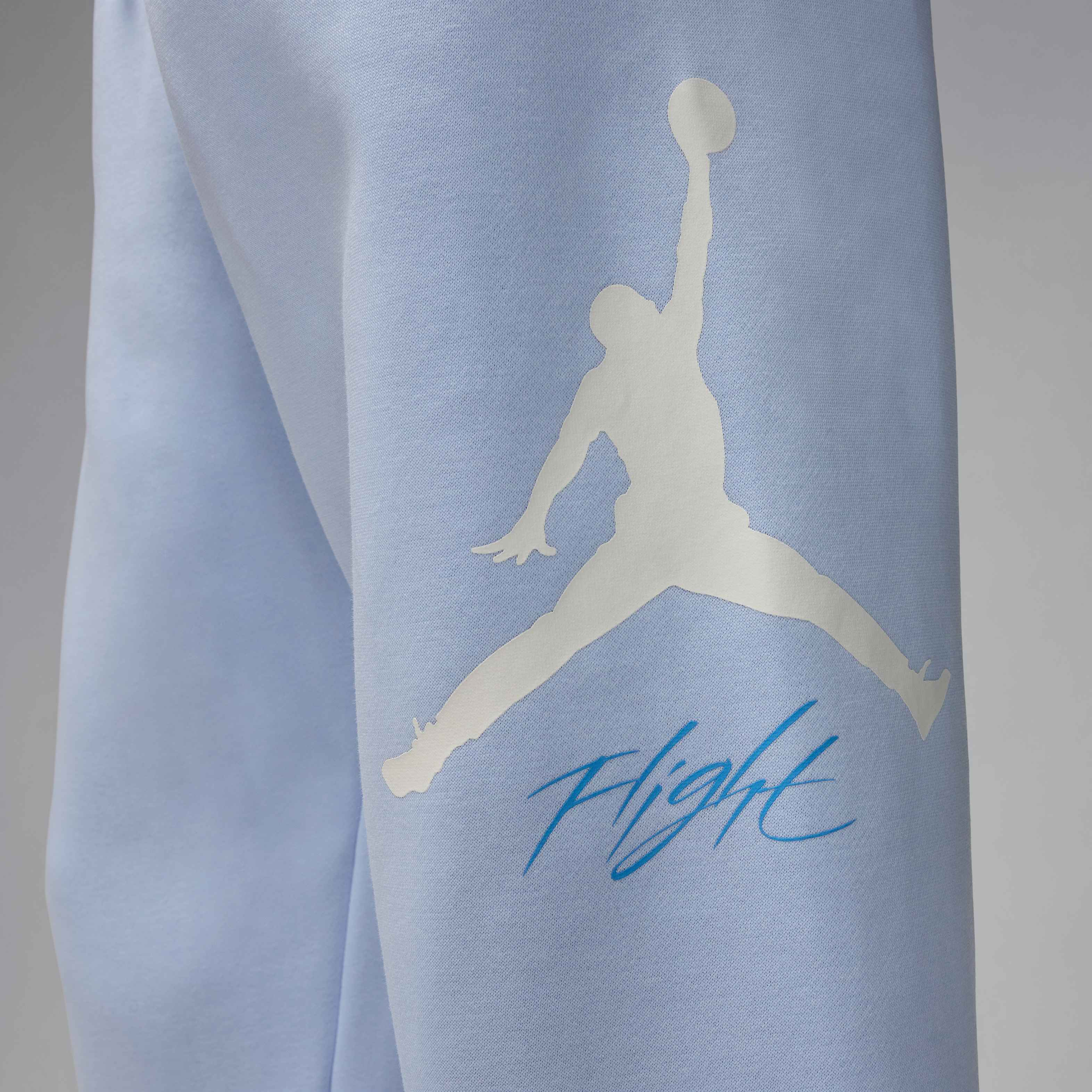 Jordan Essentials image number 4