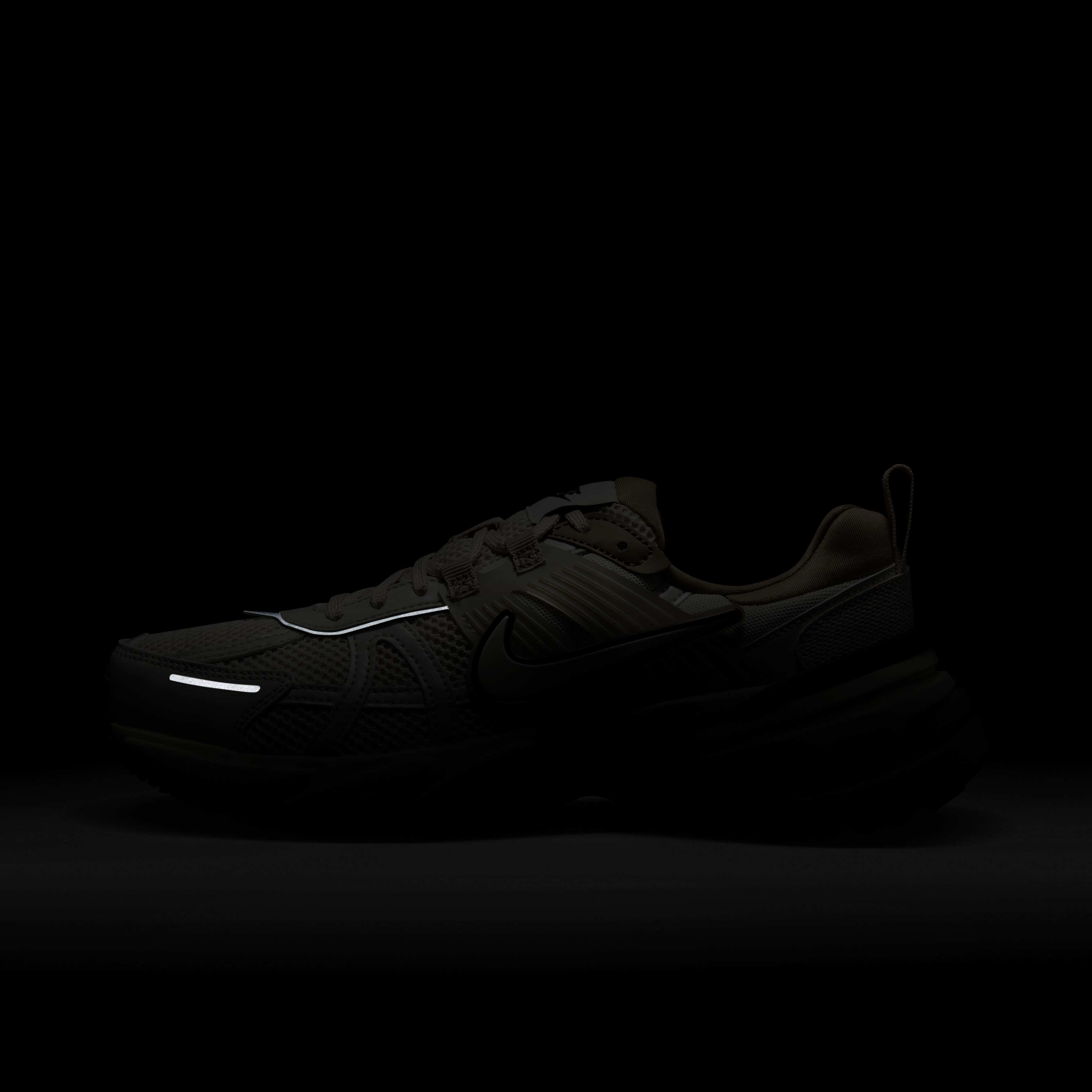 Nike V2K Run image number 10