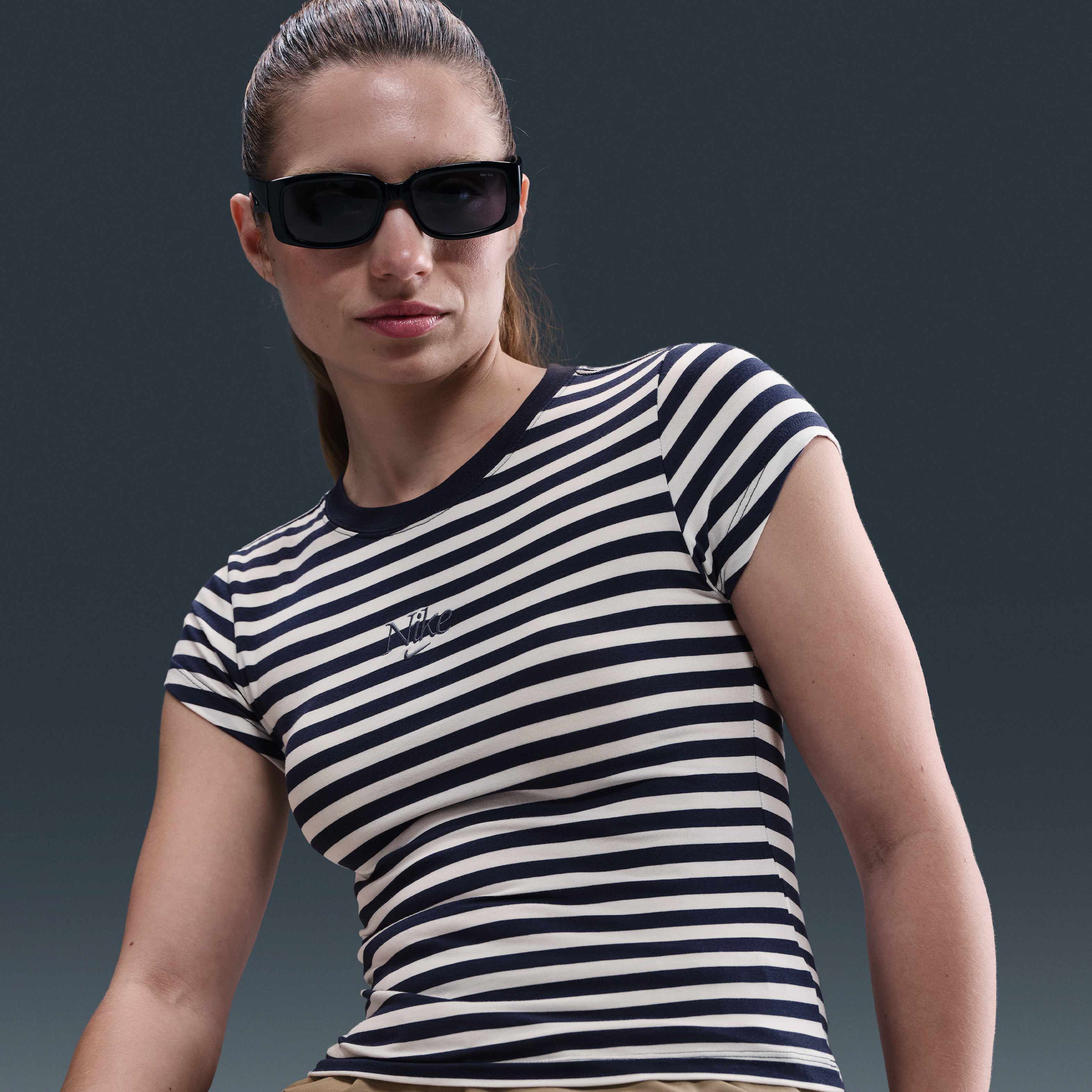 Nike Sportswear image number 2