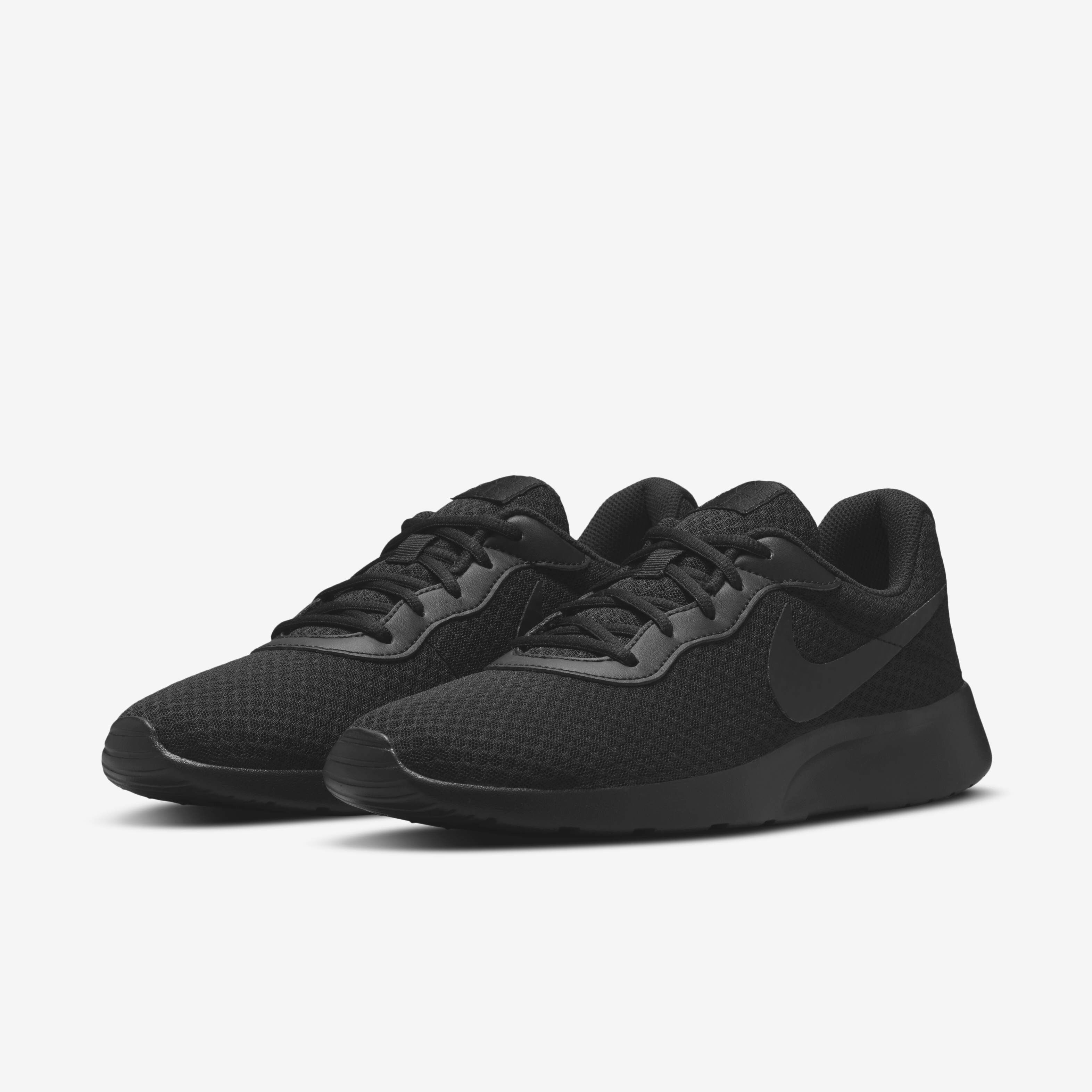 Nike tanjun about you hot sale