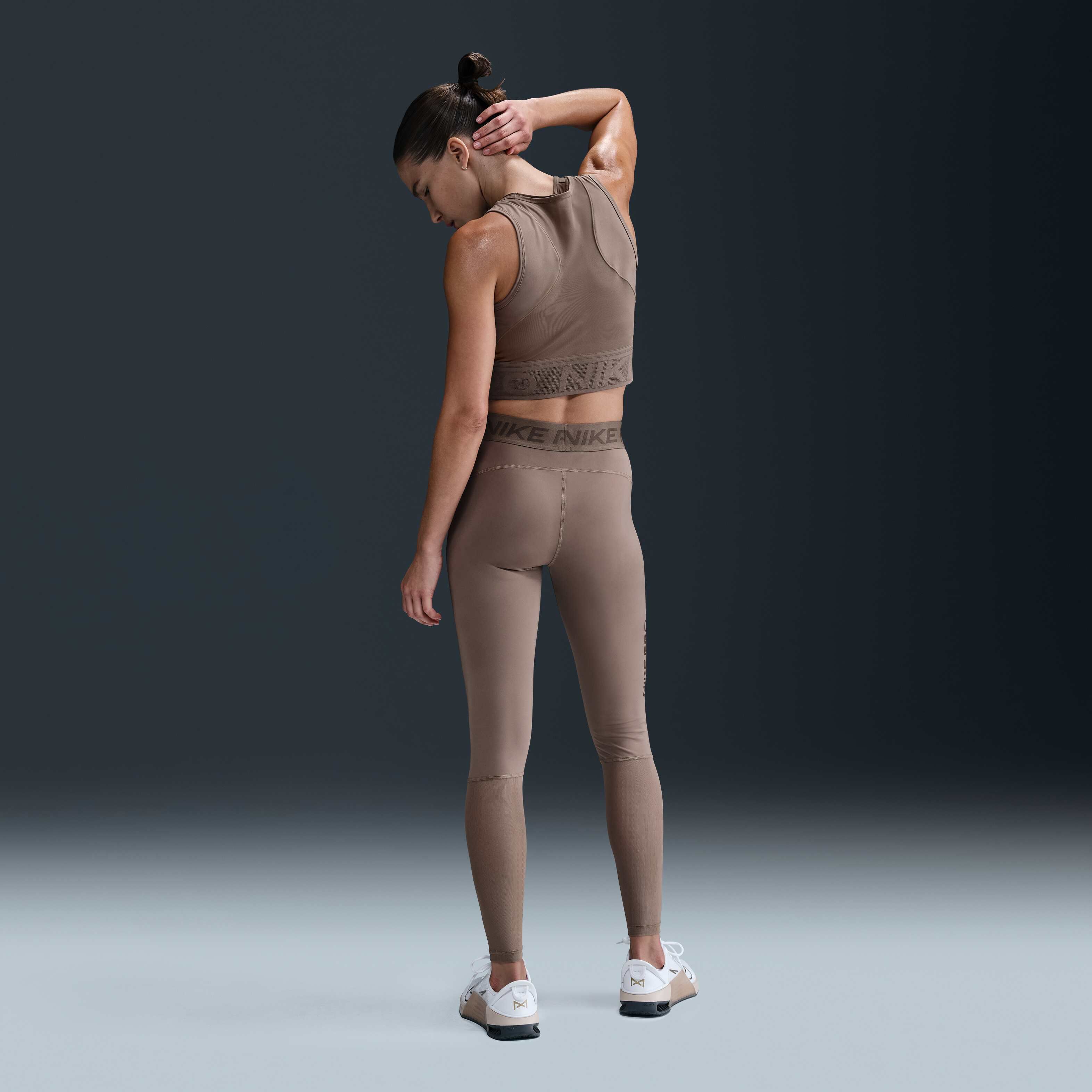 نايكي برو image number 3