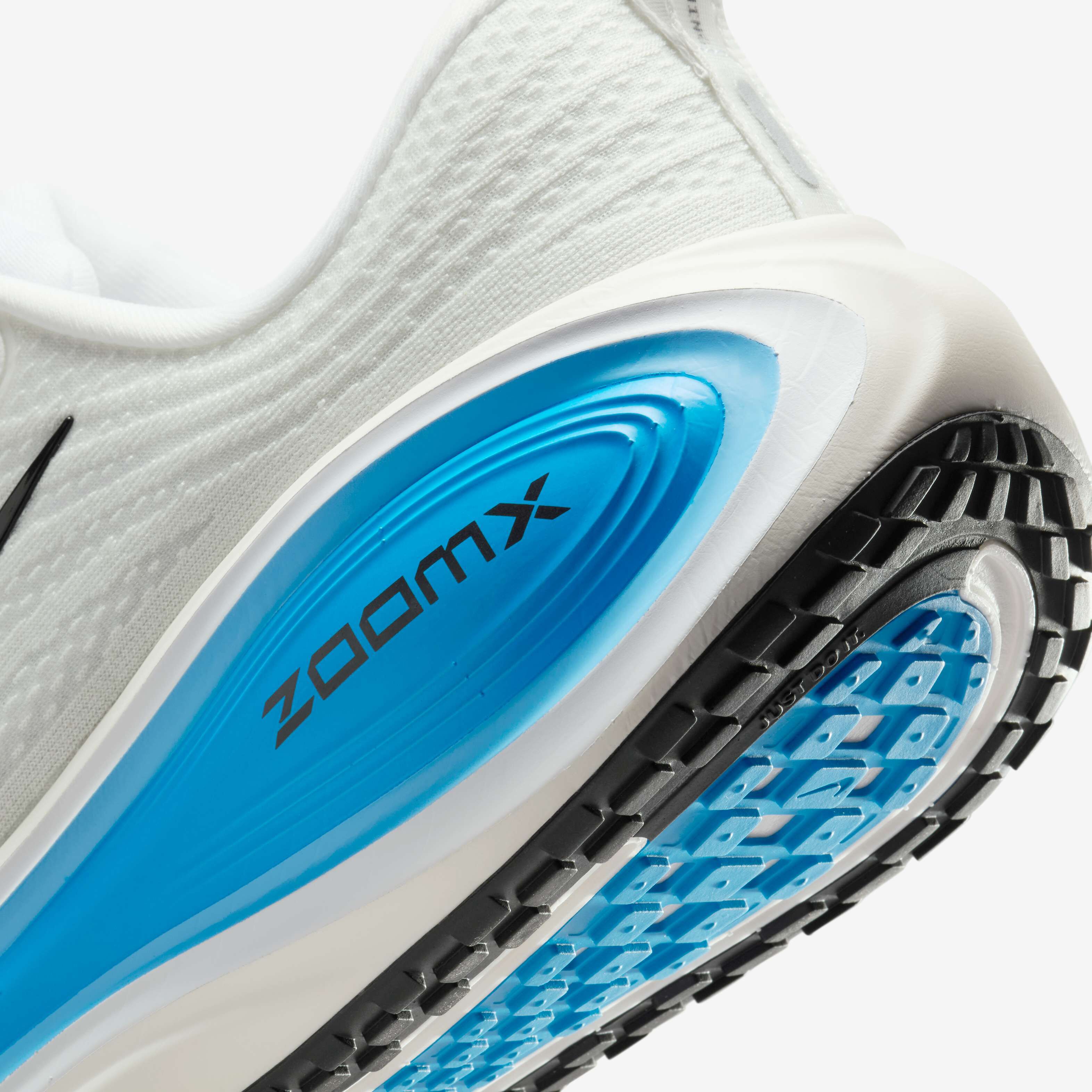 Nike Vomero Plus image number 7