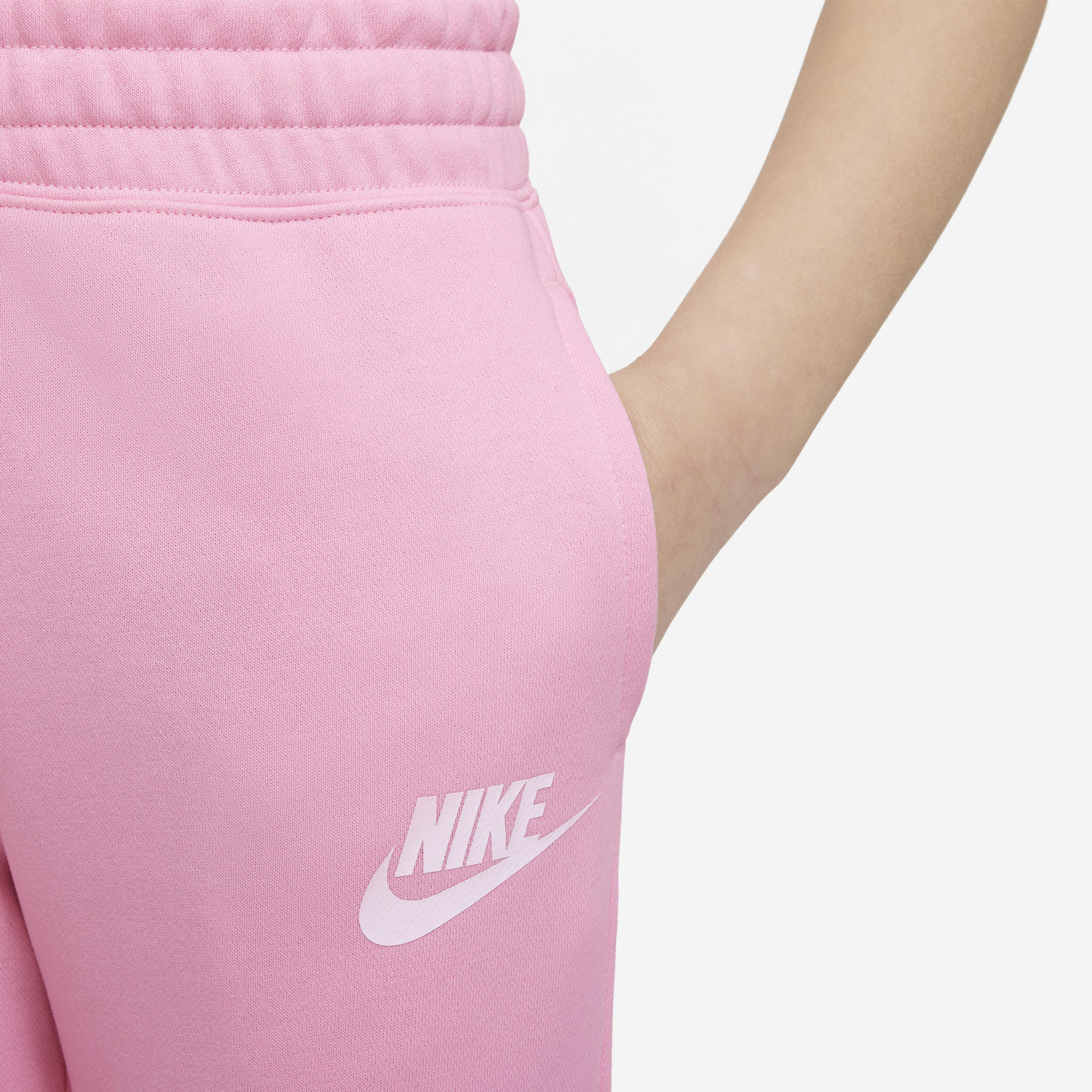 Nike Sportswear Club image number 2