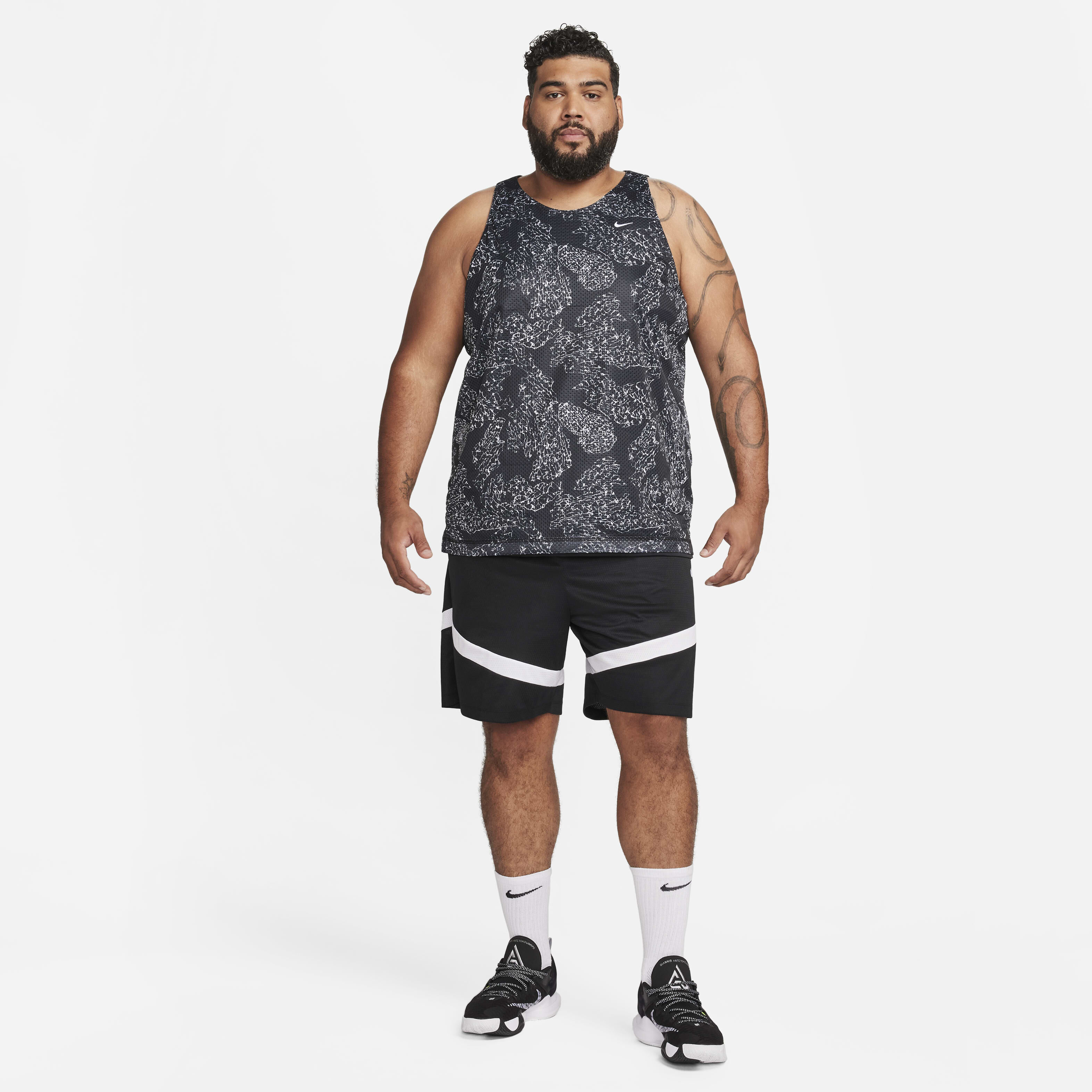 Nike Dri-FIT Standard Issue image number 16