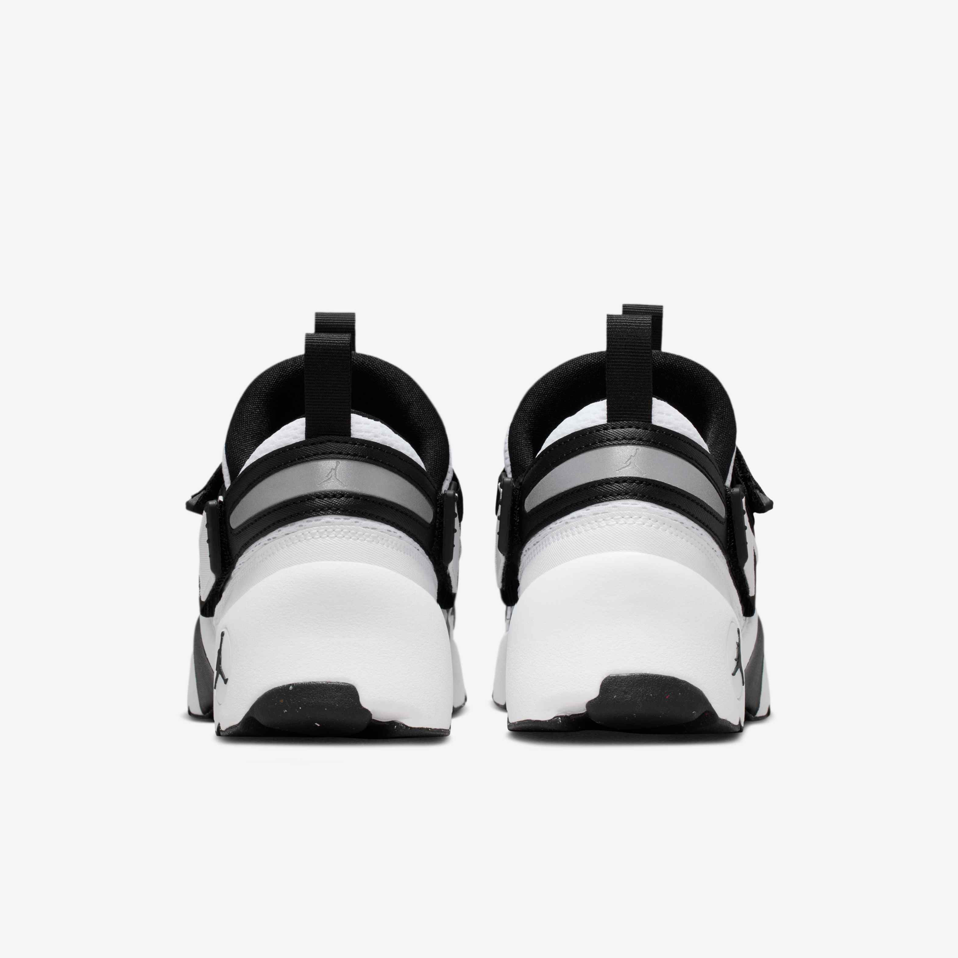 Jordan Trunner LX image number 5