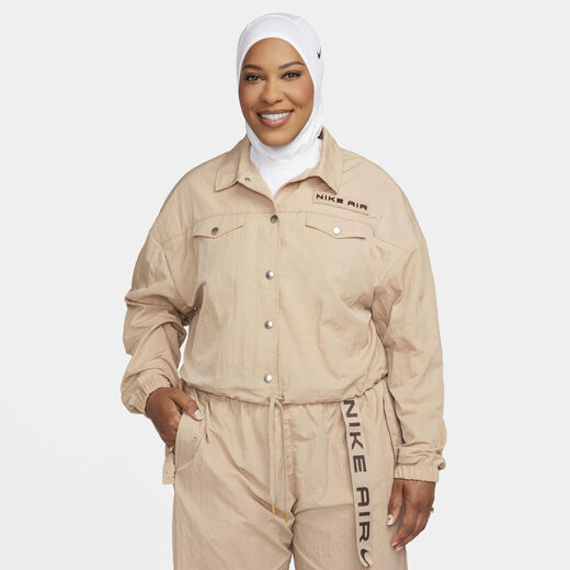 نايكي سبورتسوير اير