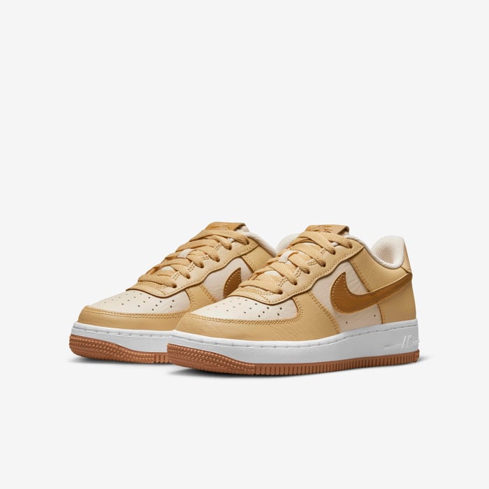 Nike Air Force 1 LV8 image number 4 Nike Air Force 1 LV8 image number 4
