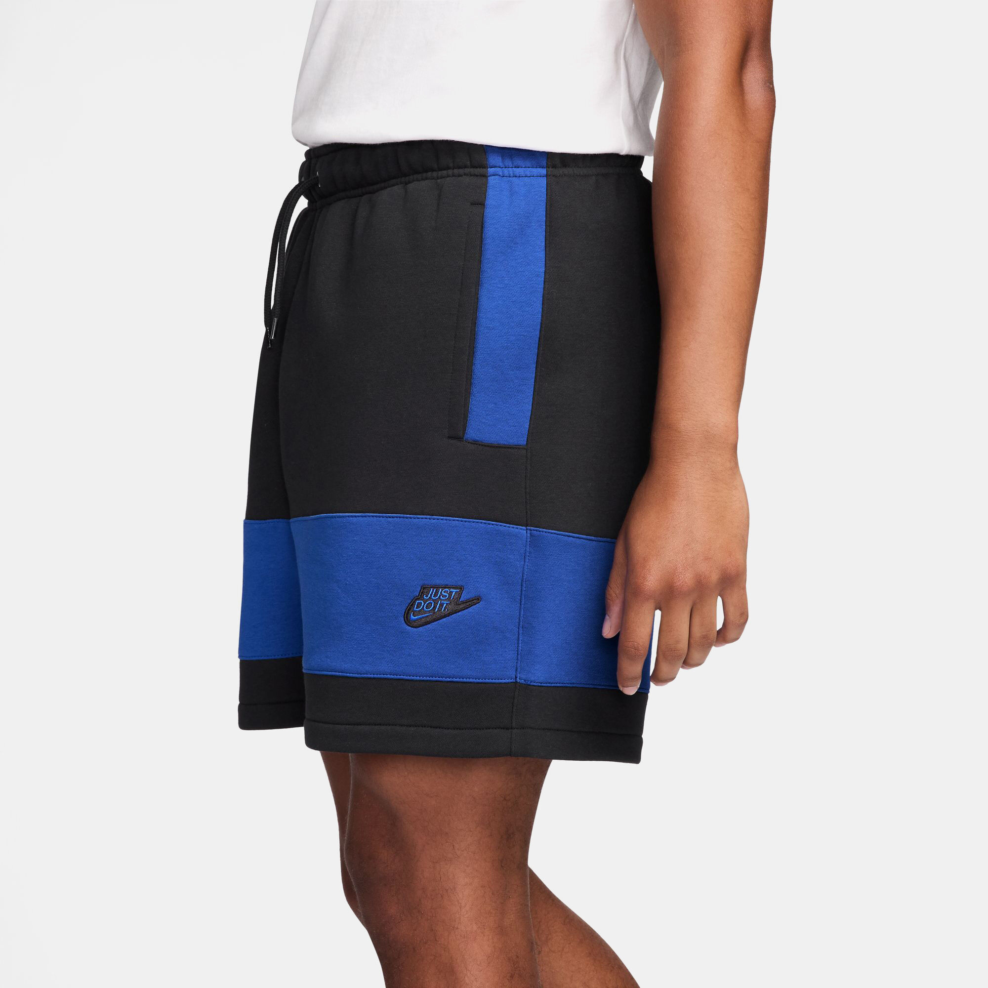 Nike Sportswear Club image number 2