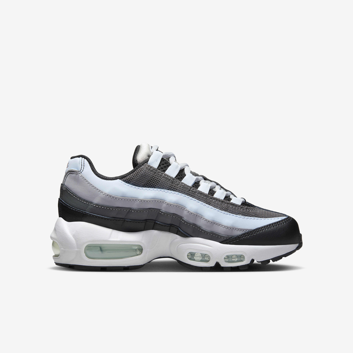 Nike Air Max 95 Recraft image number 2 Nike Air Max 95 Recraft image number 2