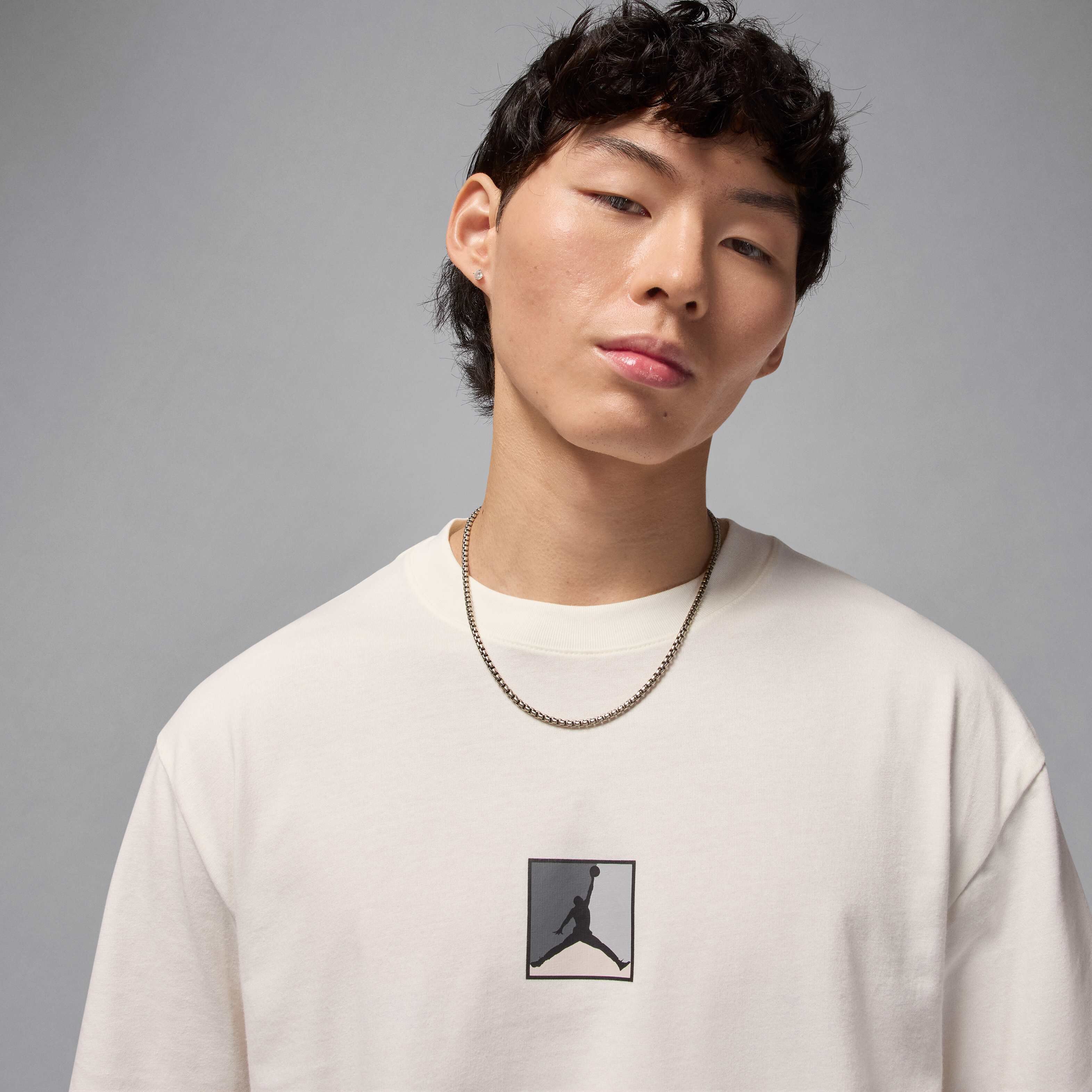 Buy Jordan Brooklyn Men's T-Shirt - Sail | Nike Saudi Official