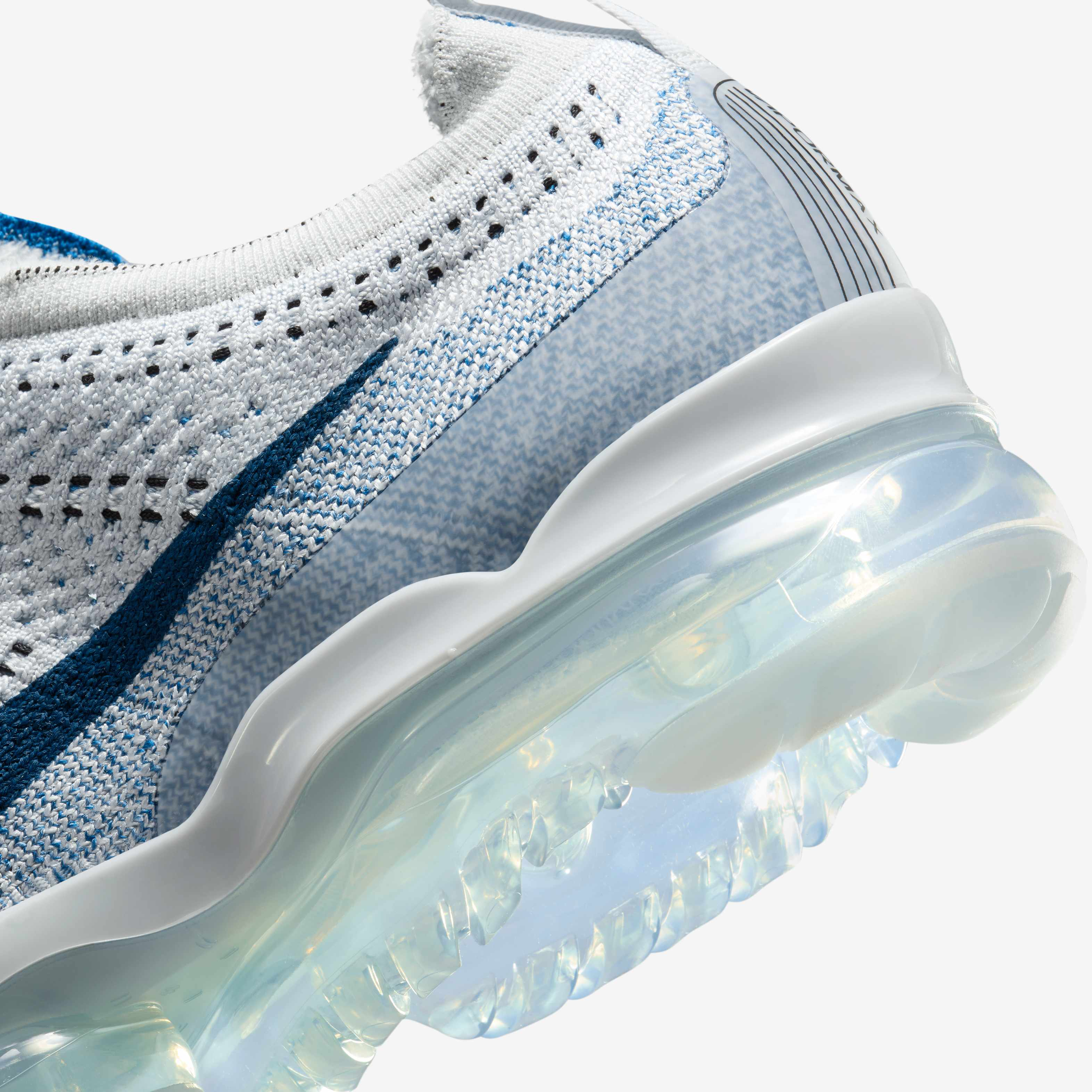Nike Air VaporMax 2023 Flyknit image number 8