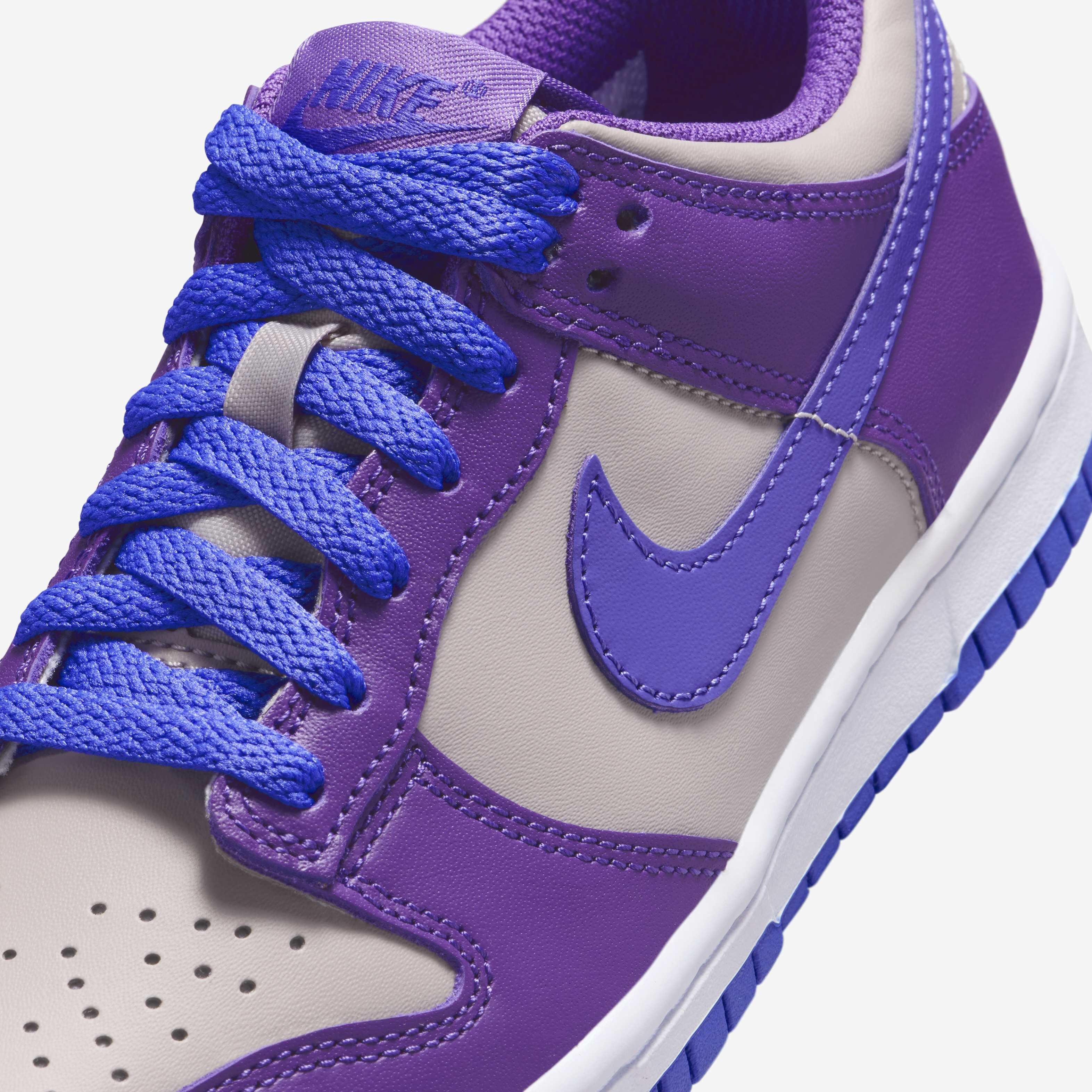 Nike Dunk Low image number 6