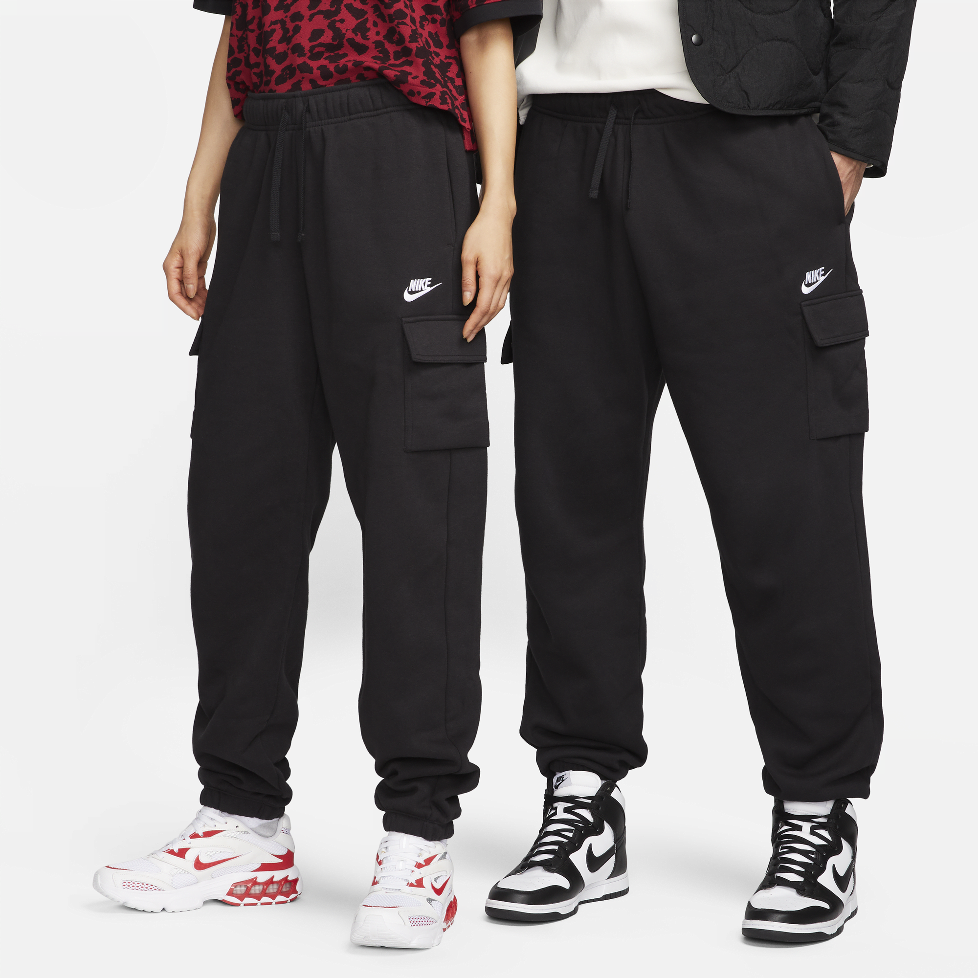 Nike Sportswear Club Fleece Women's Mid Rise Oversized Cargo Sweatpants  Black DQ5196-010