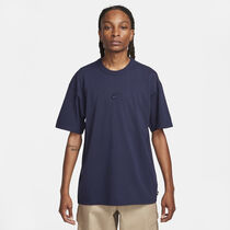 Nike Sportswear Premium Essentials