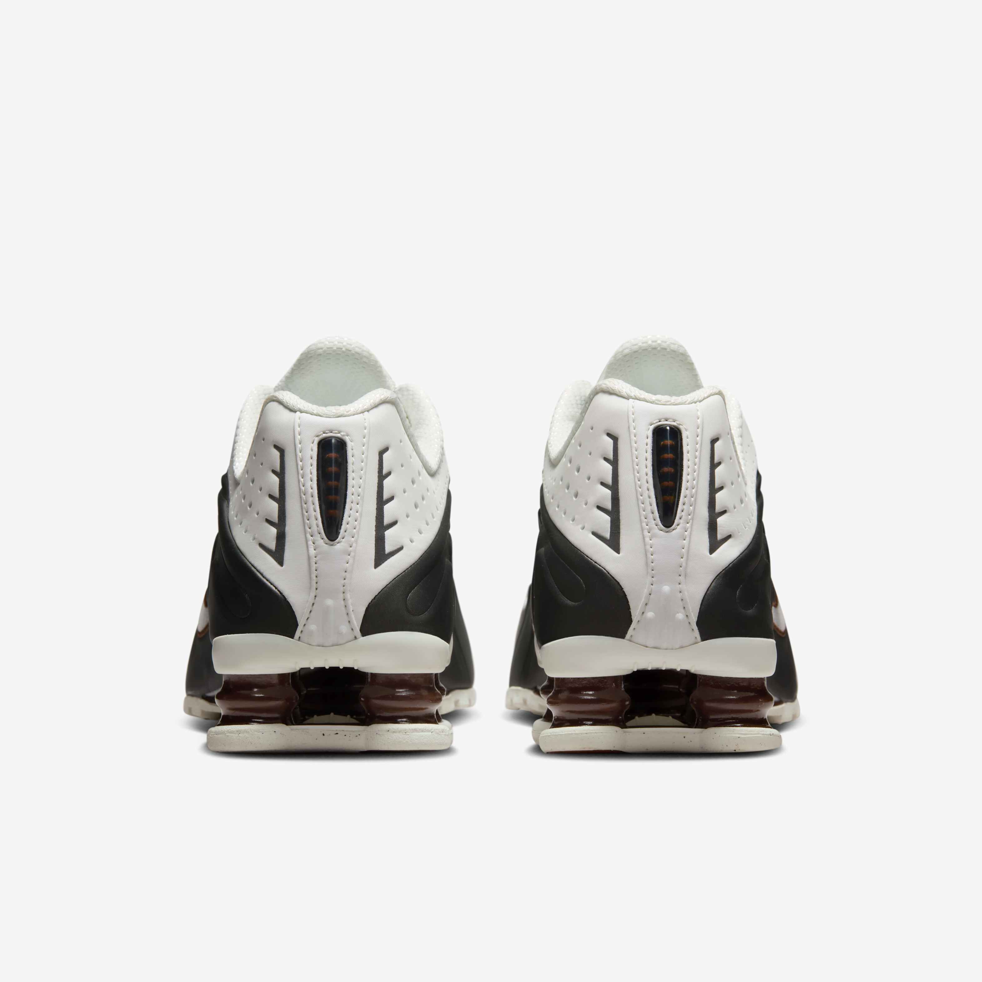 Nike Shox R4 image number 5