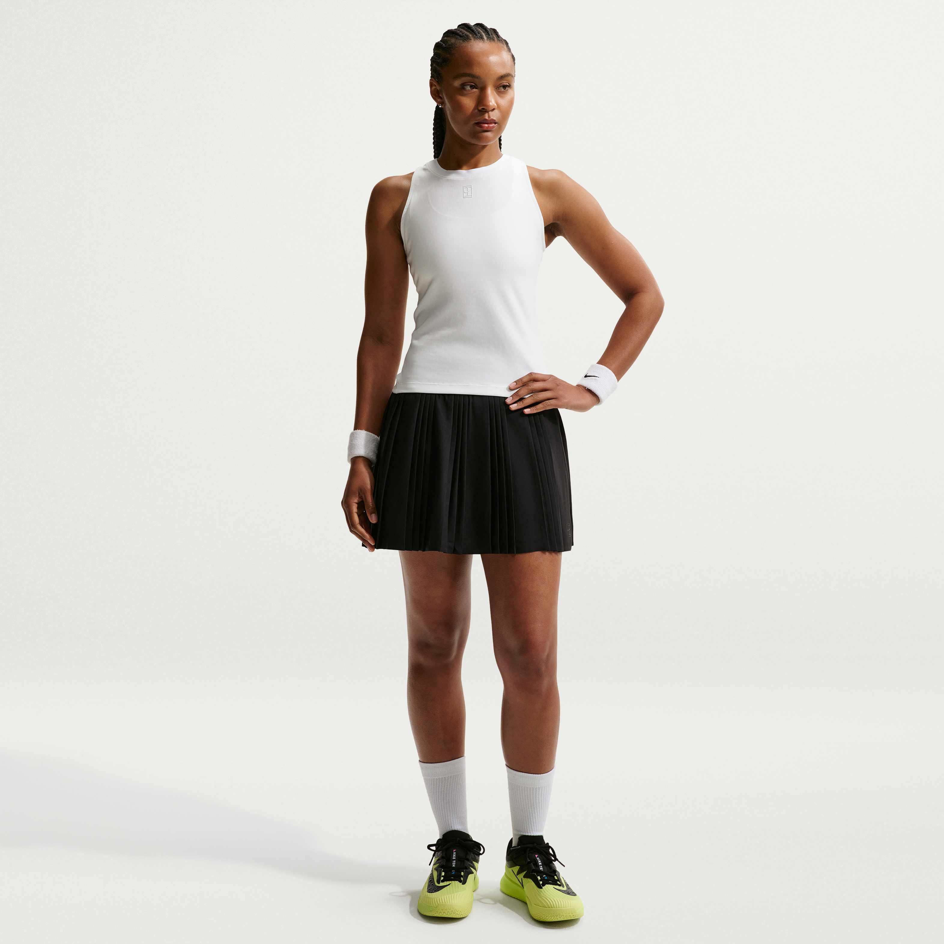 NikeCourt Advantage image number 3