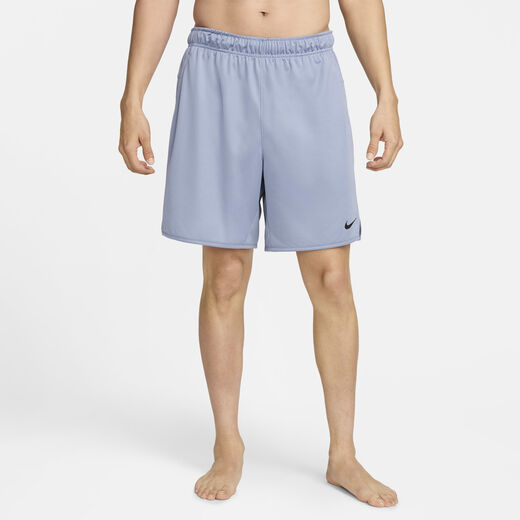 نايكي توتاليتي