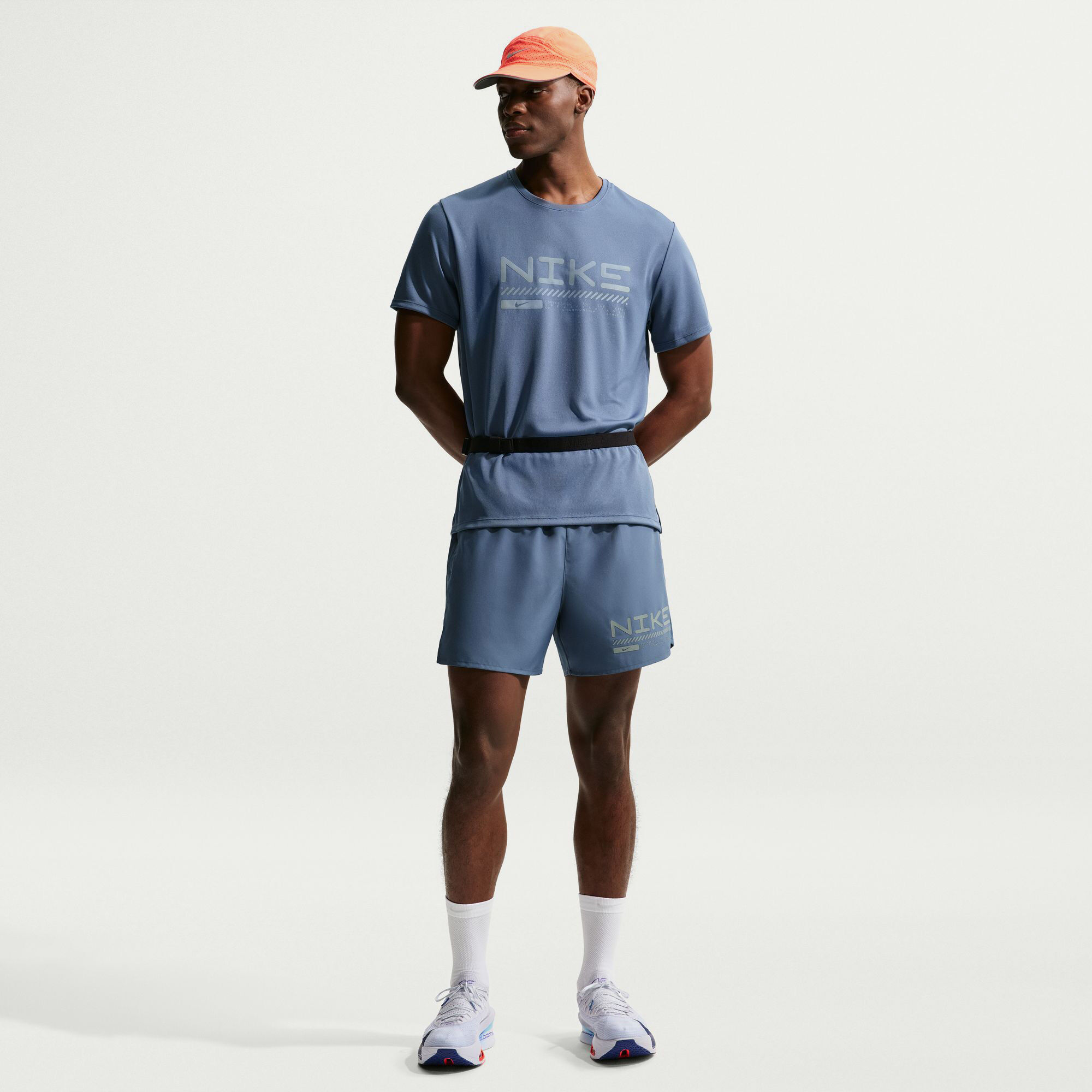 Nike Challenger image number 0