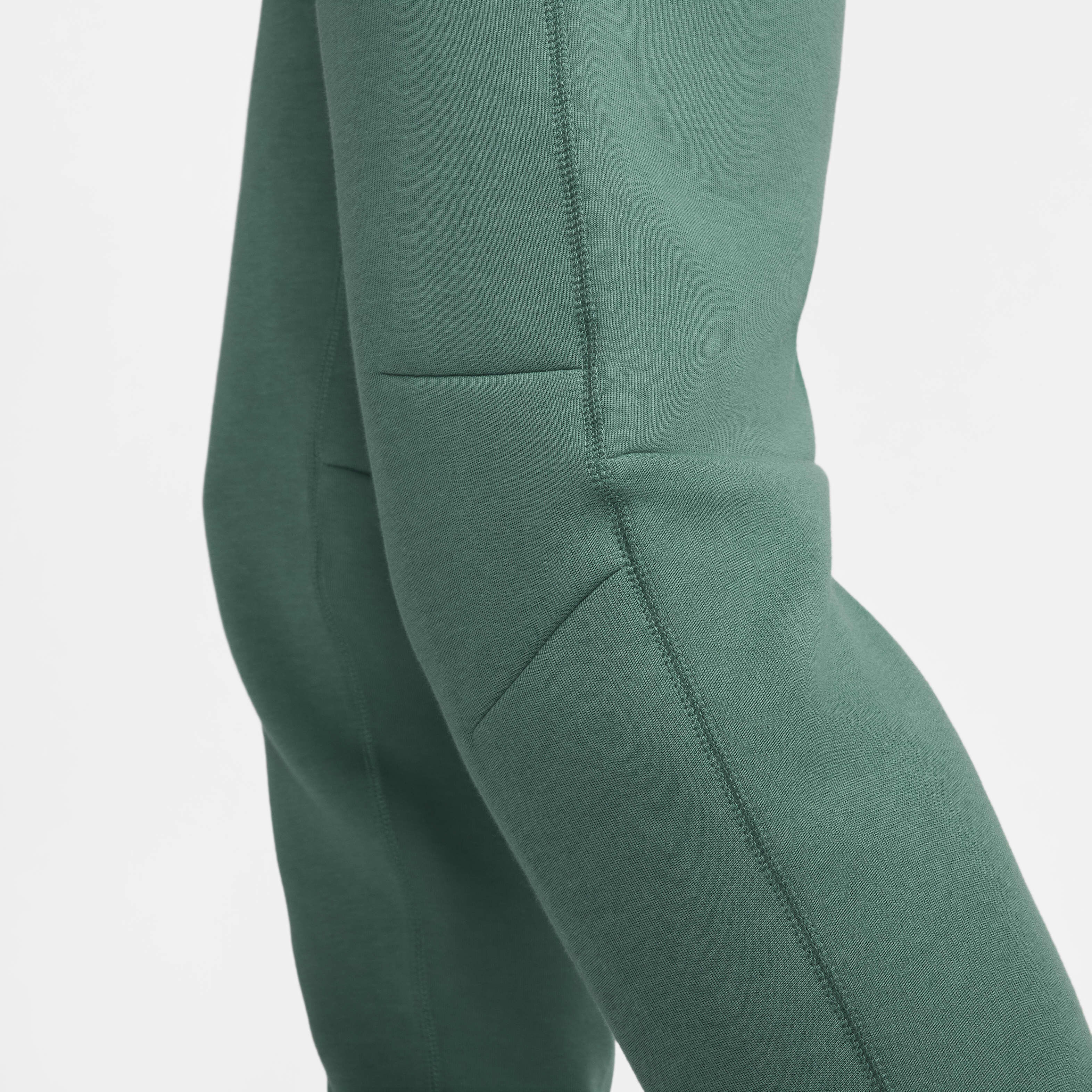 Nike Sportswear Tech Fleece image number 5