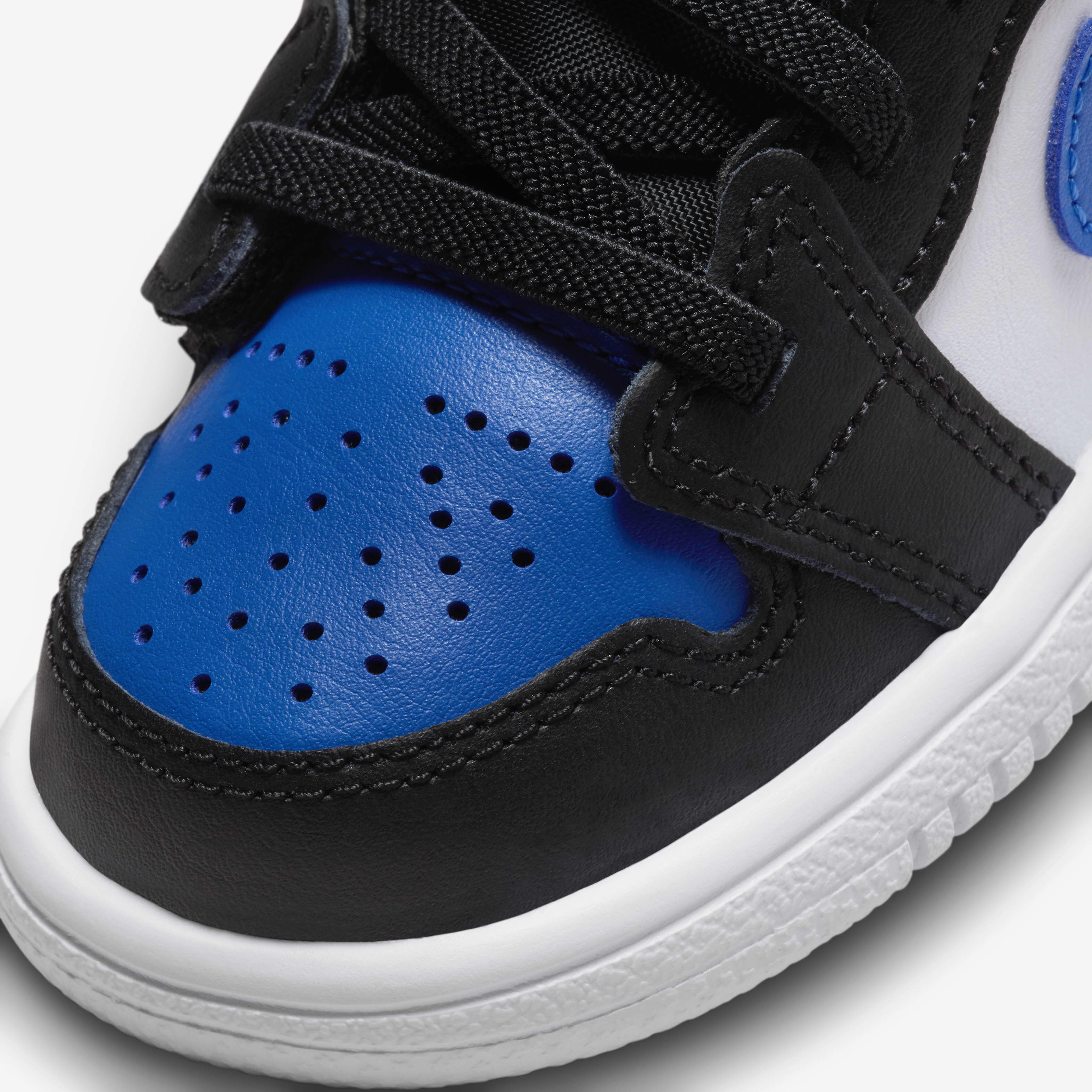 Jordan 1 Low Alt image number 6