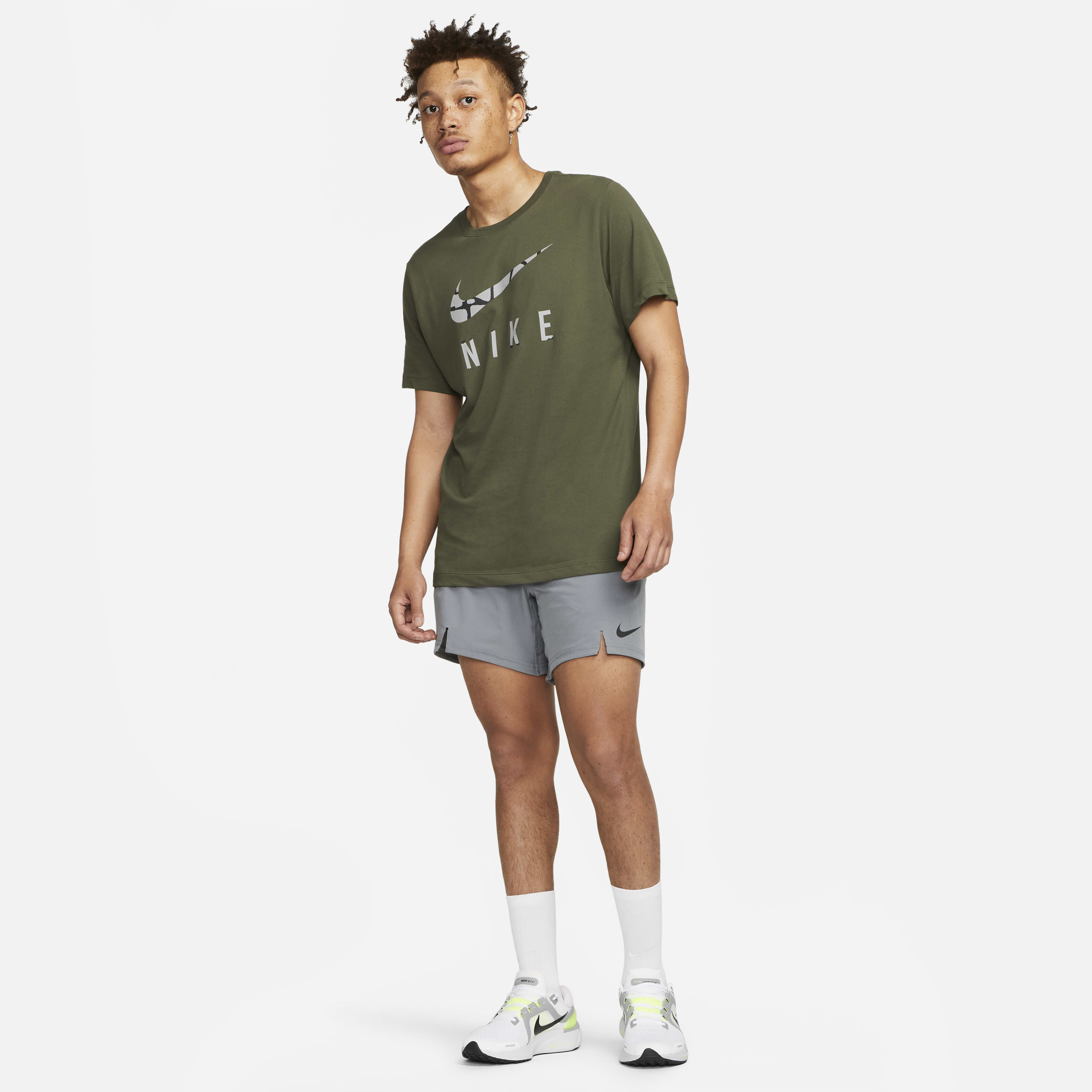 Nike Dri-FIT Run Division image number 3